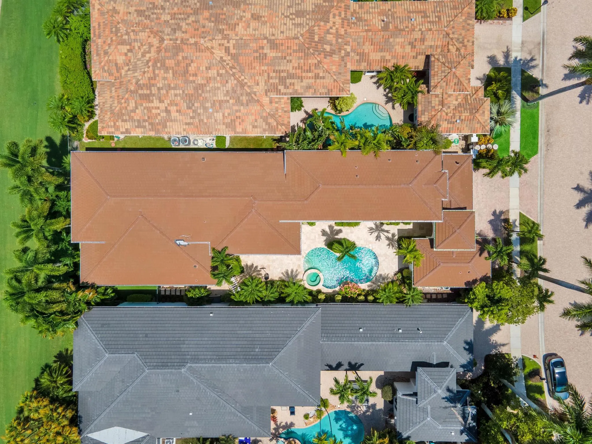 6483 Enclave Way