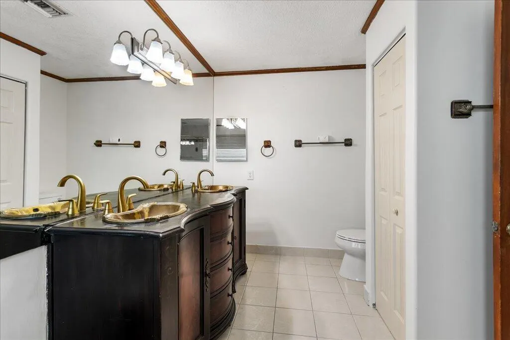 5710 NW 62nd Street