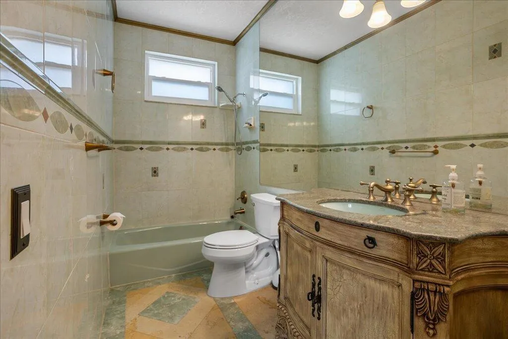 5710 NW 62nd Street