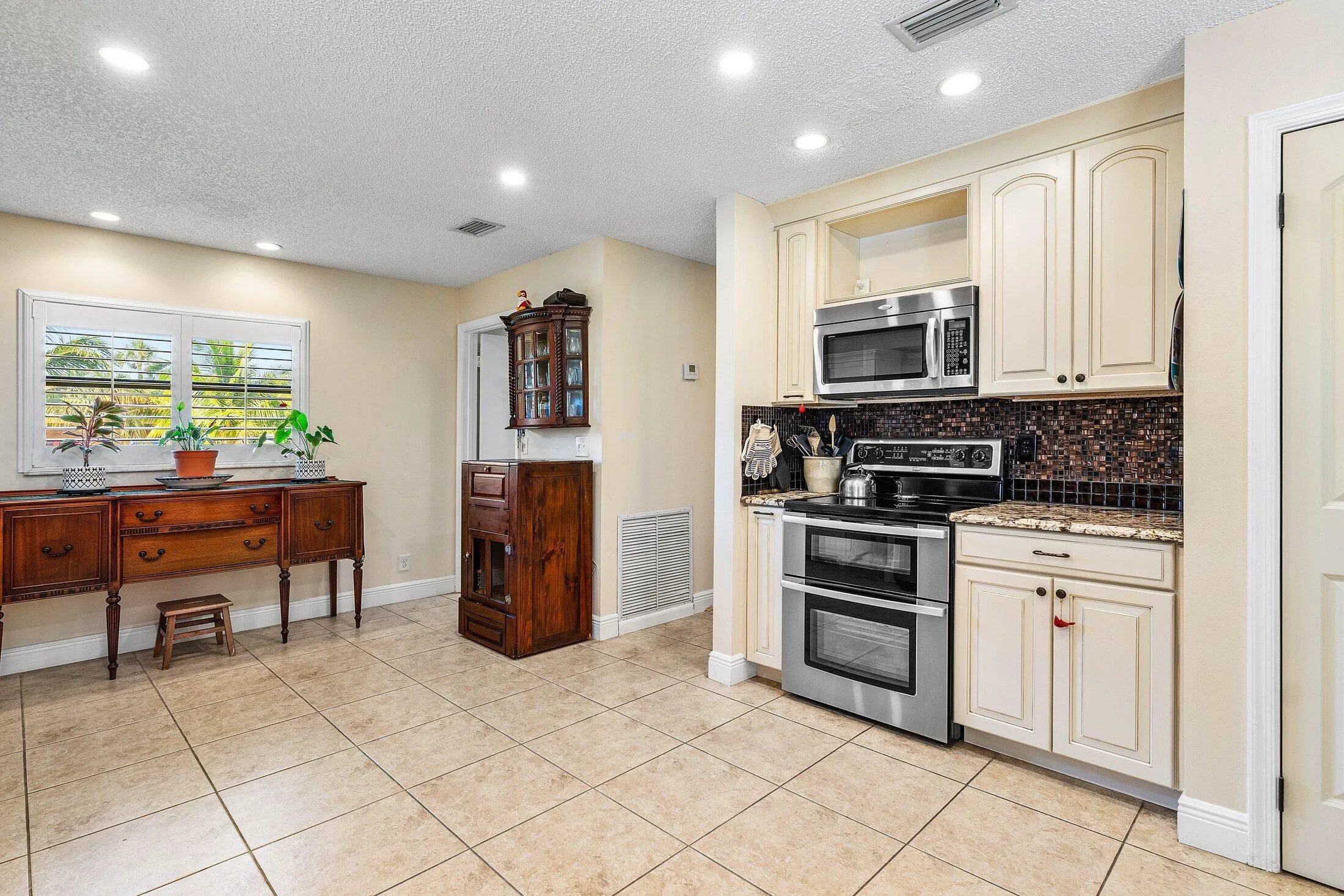 21911 Satinwood Drive