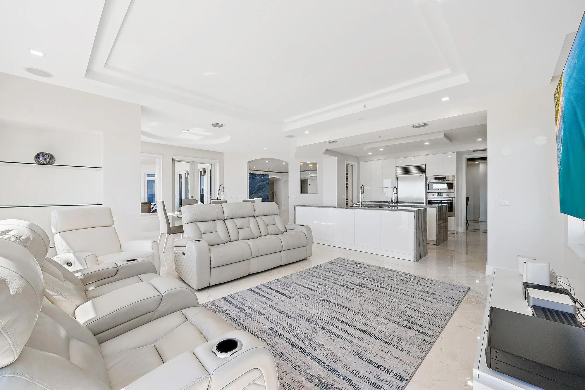 2070 N Ocean Boulevard, #Ph4