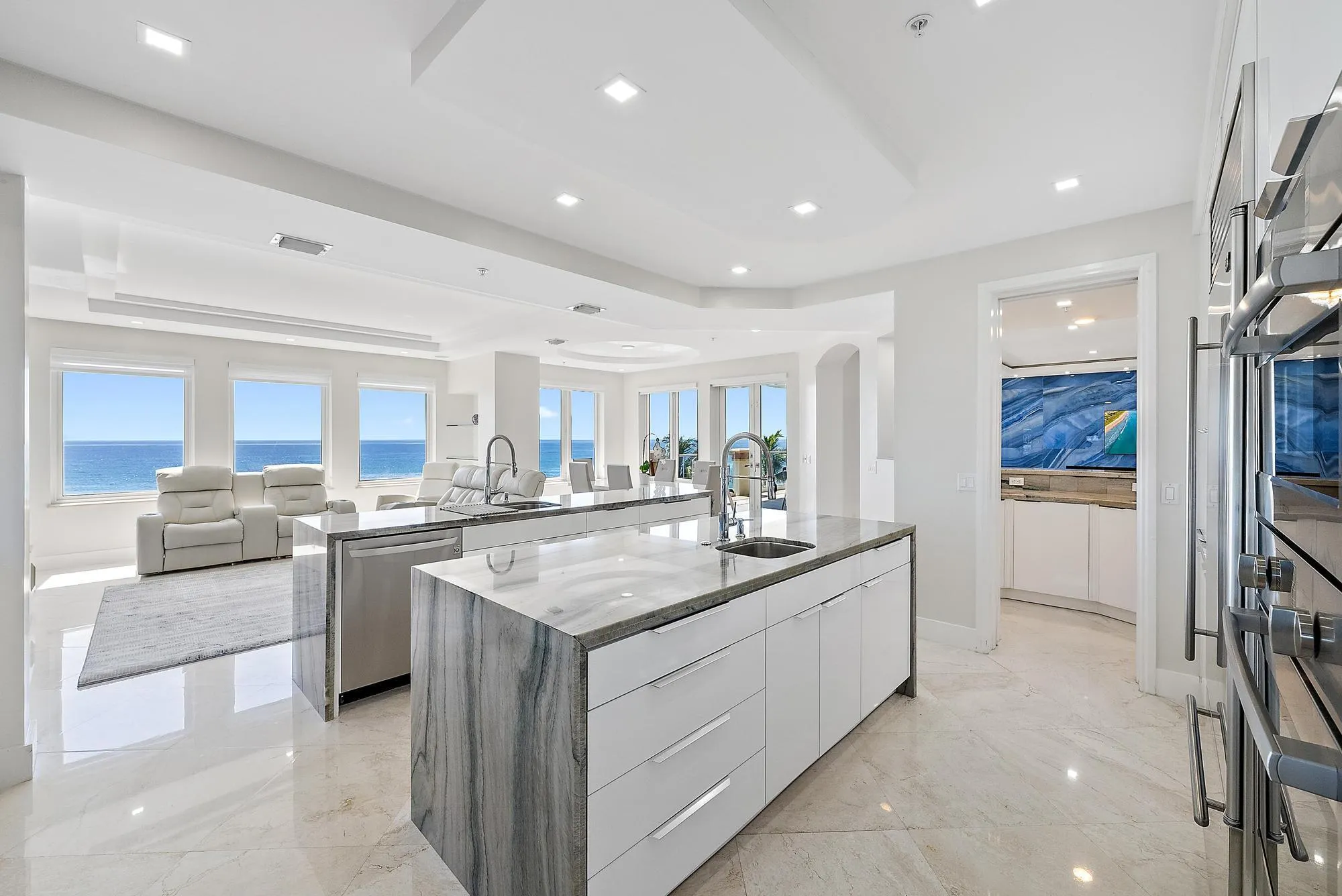 2070 N Ocean Boulevard, #Ph4