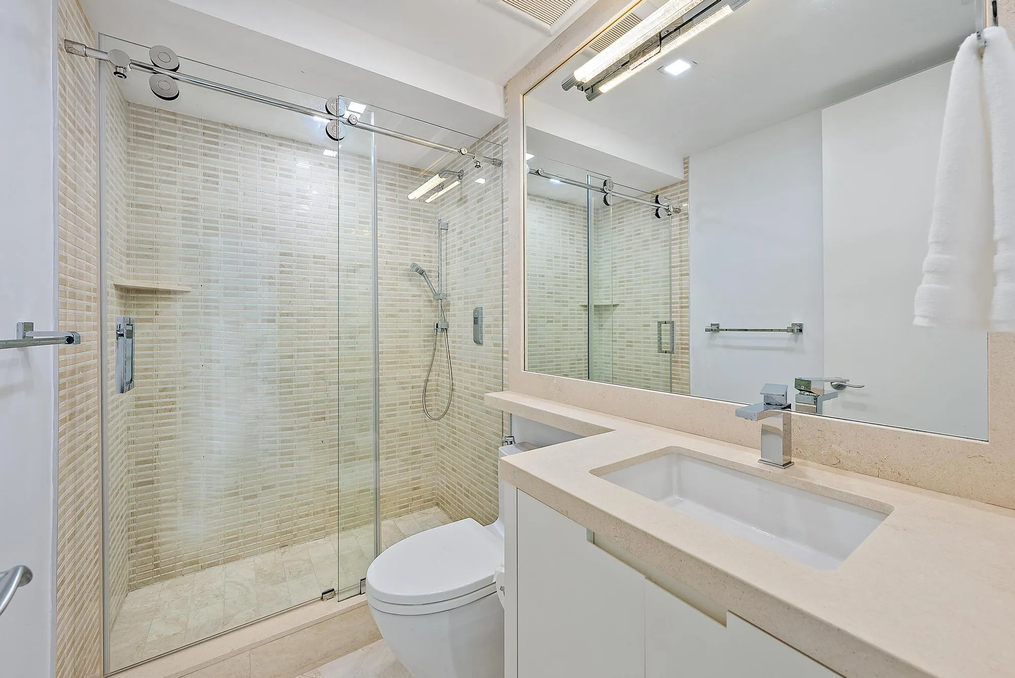 2070 N Ocean Boulevard, #Ph4