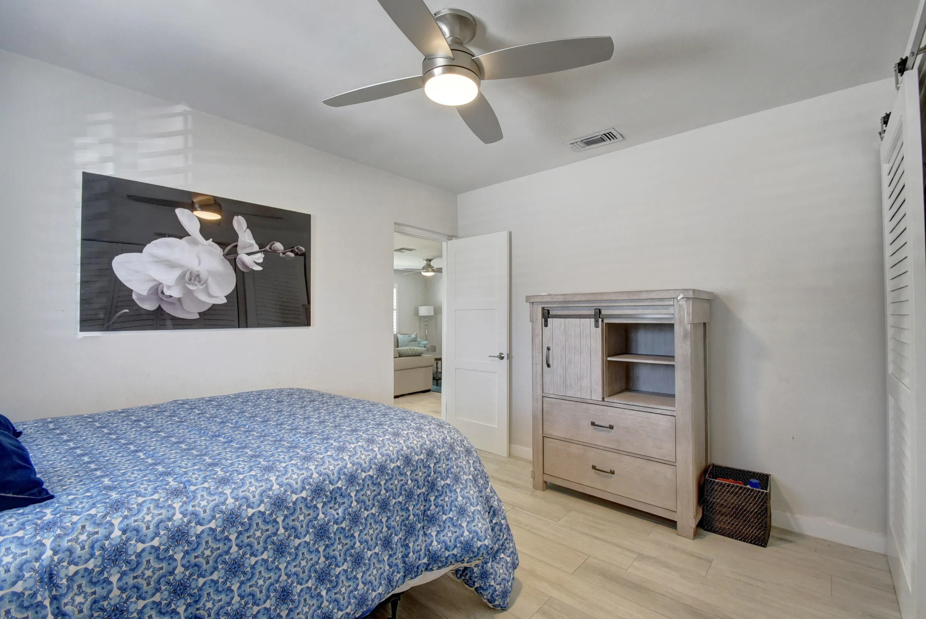 1020 Casuarina Road, #0010