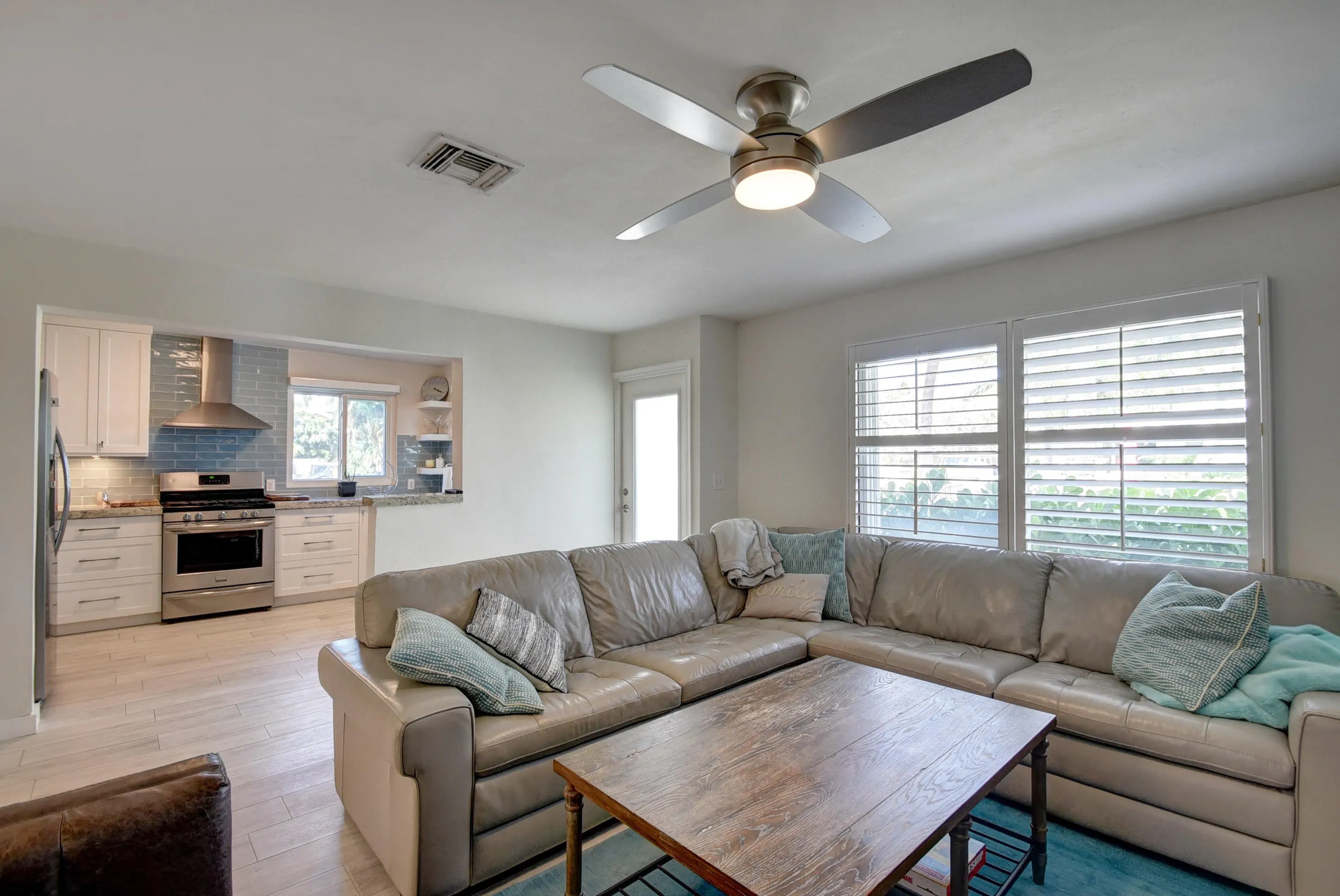 1020 Casuarina Road, #0010