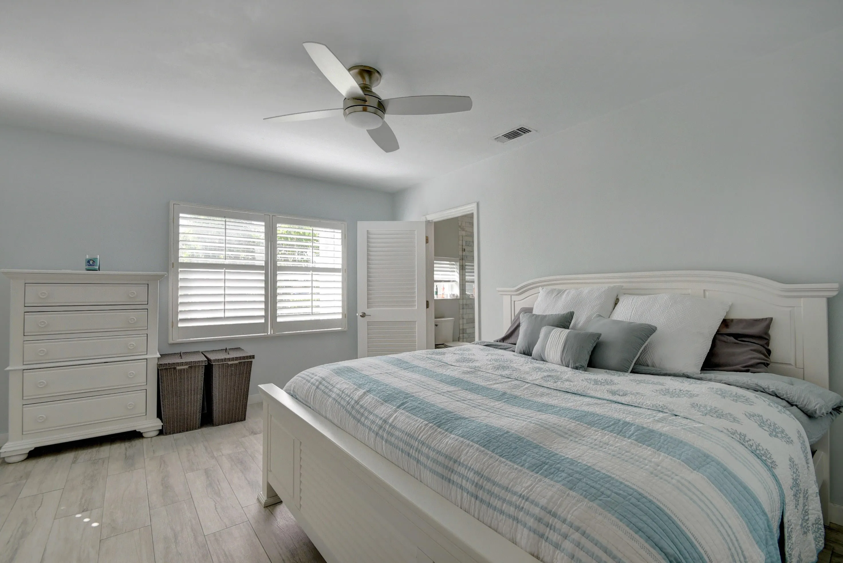 1020 Casuarina Road, #0010