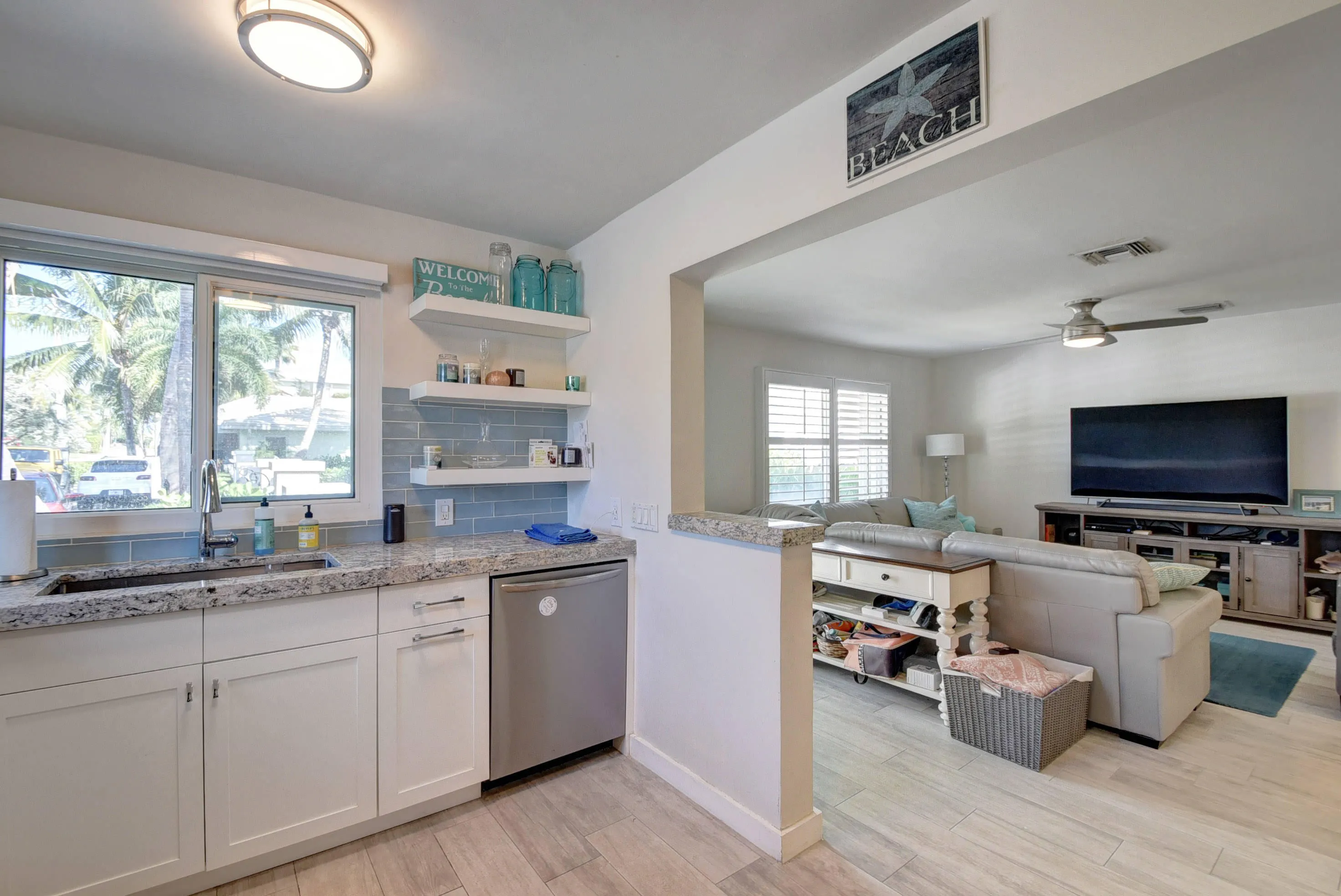 1020 Casuarina Road, #0010