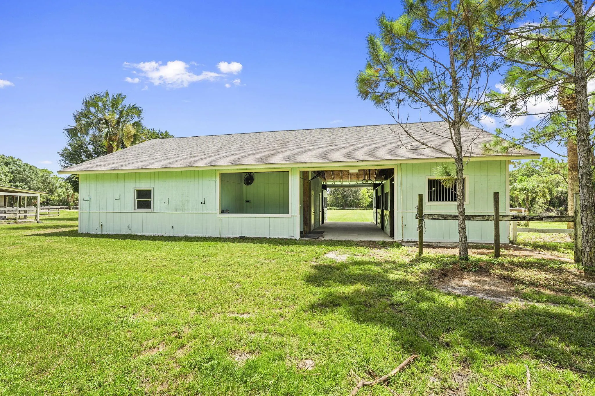 5454 SW Quail Hollow Street