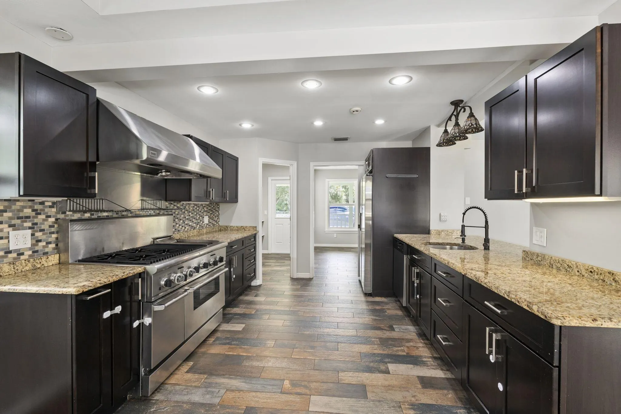 5454 SW Quail Hollow Street