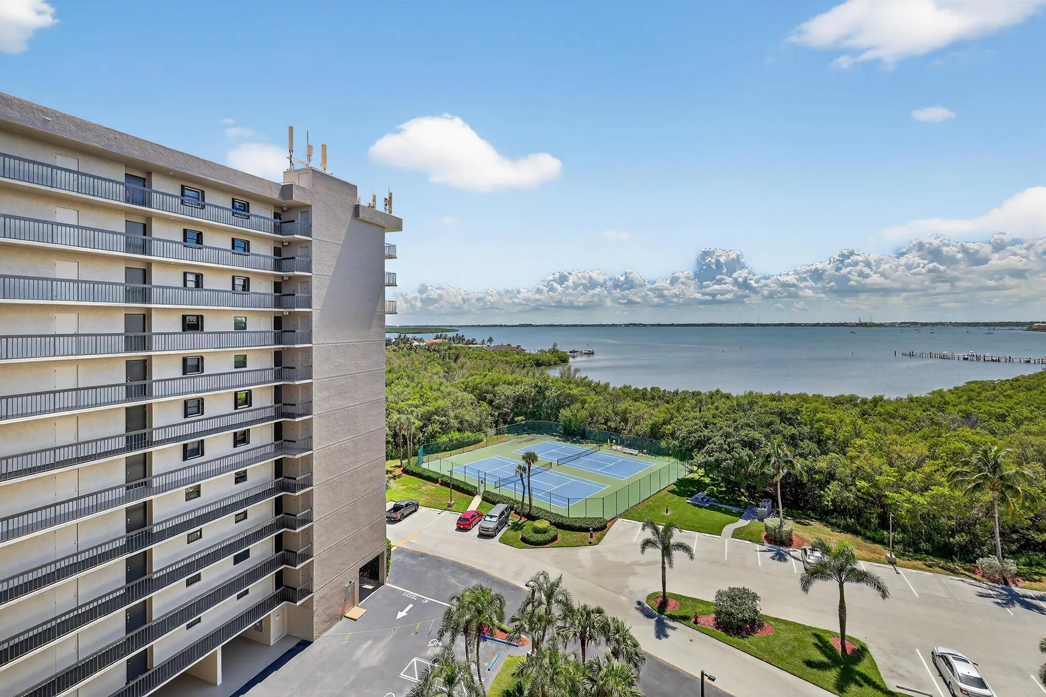 801 S Ocean Drive, #910