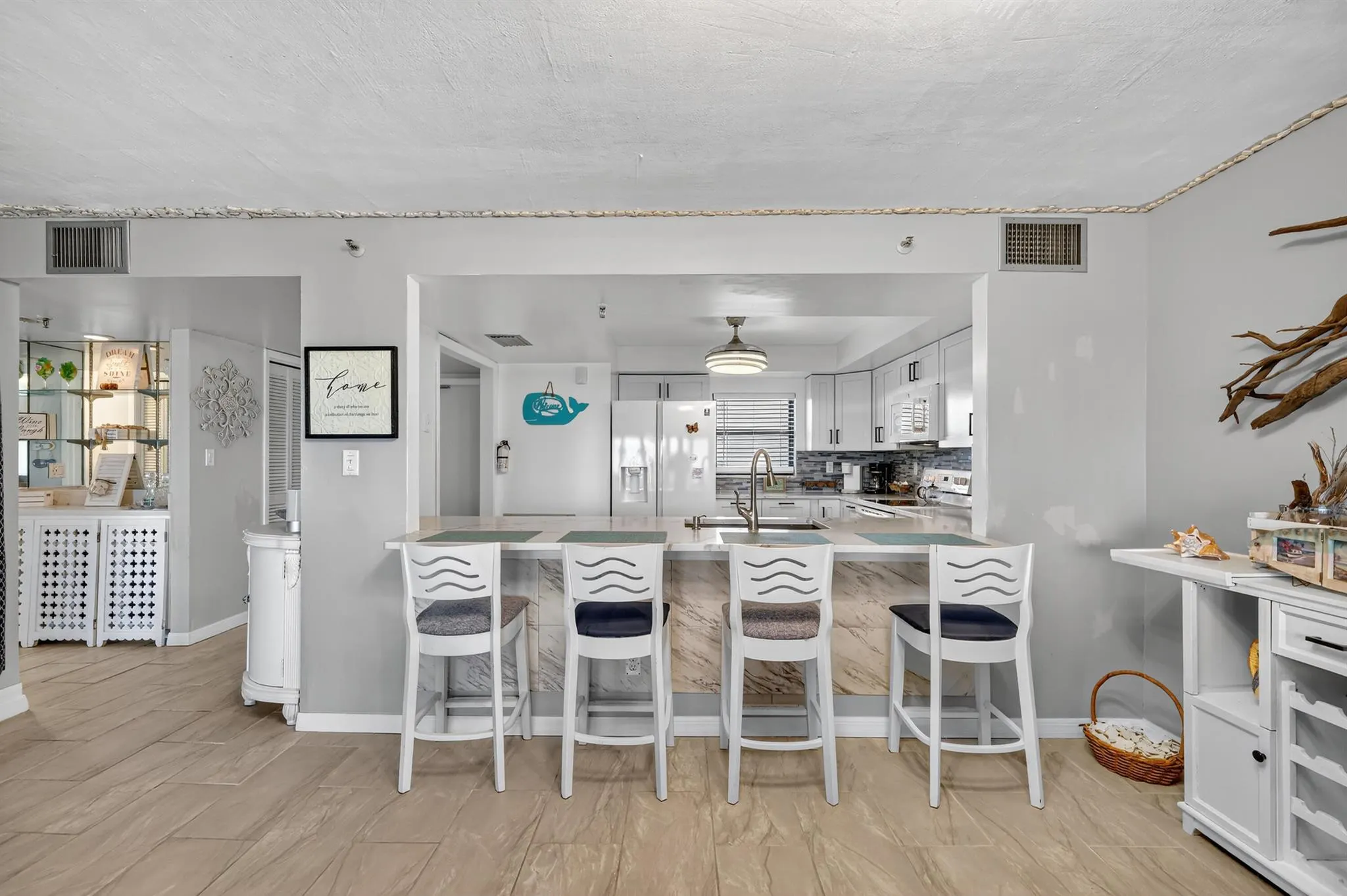 801 S Ocean Drive, #910