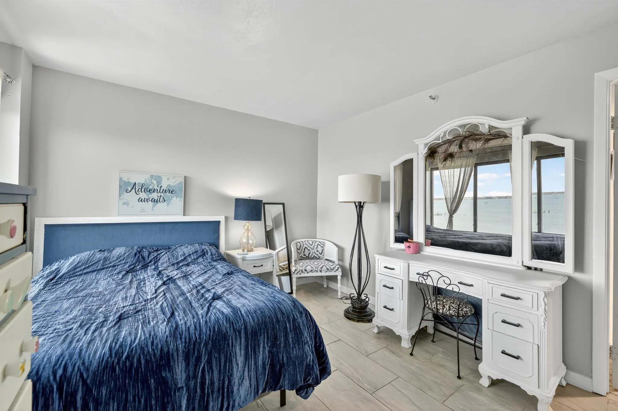 801 S Ocean Drive, #910