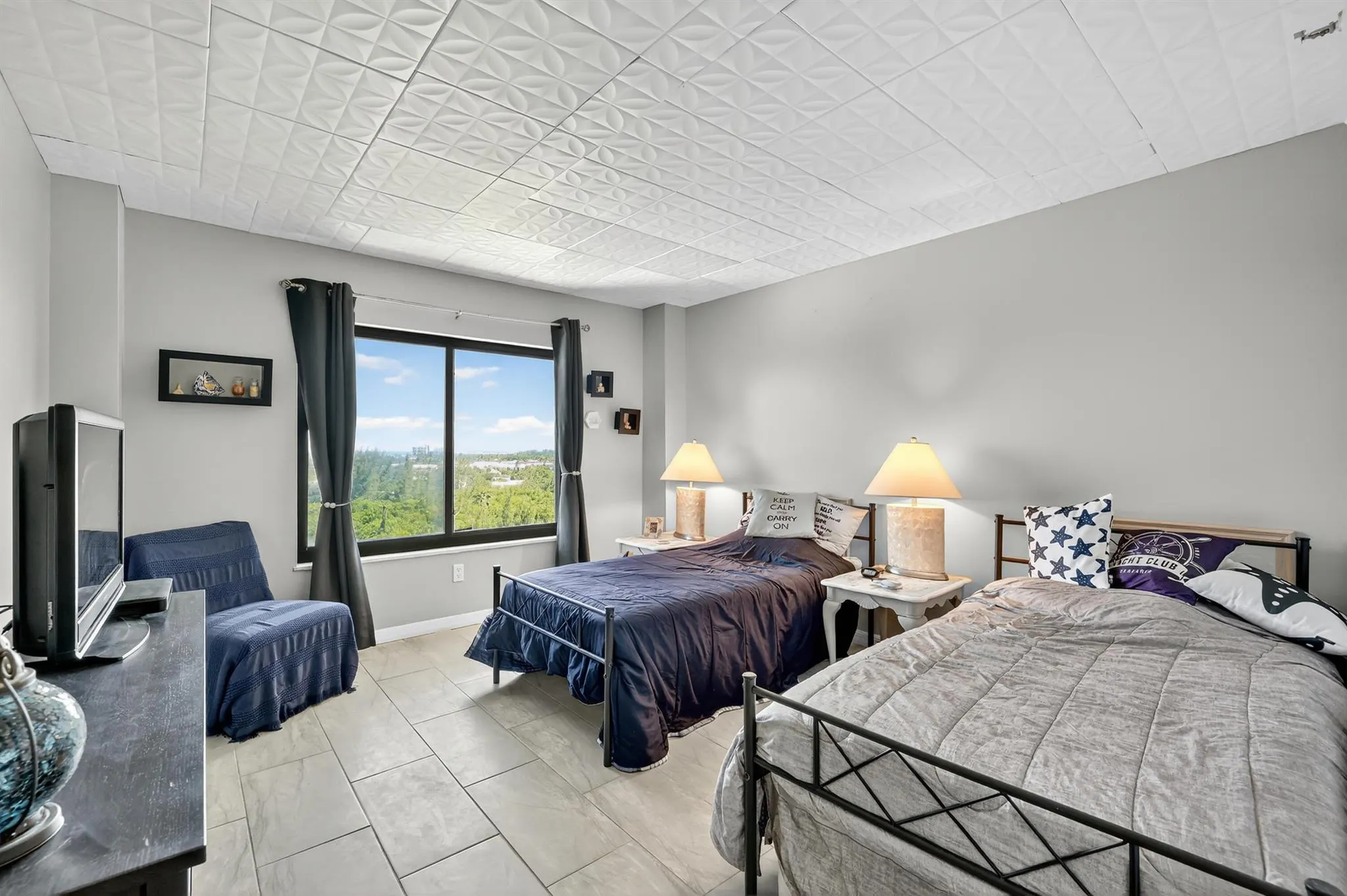 801 S Ocean Drive, #910