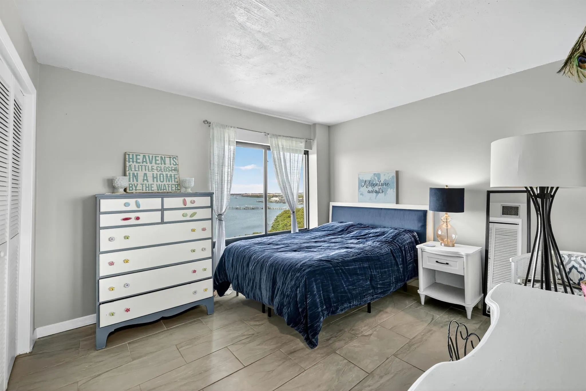 801 S Ocean Drive, #910