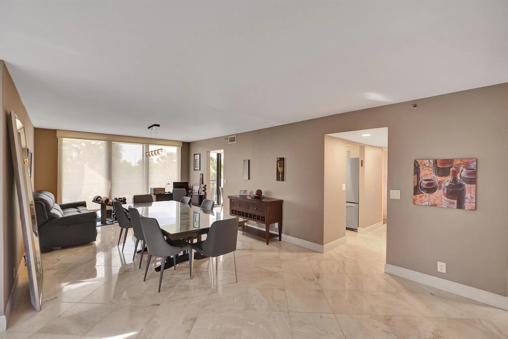 2001 N Ocean Boulevard, #305