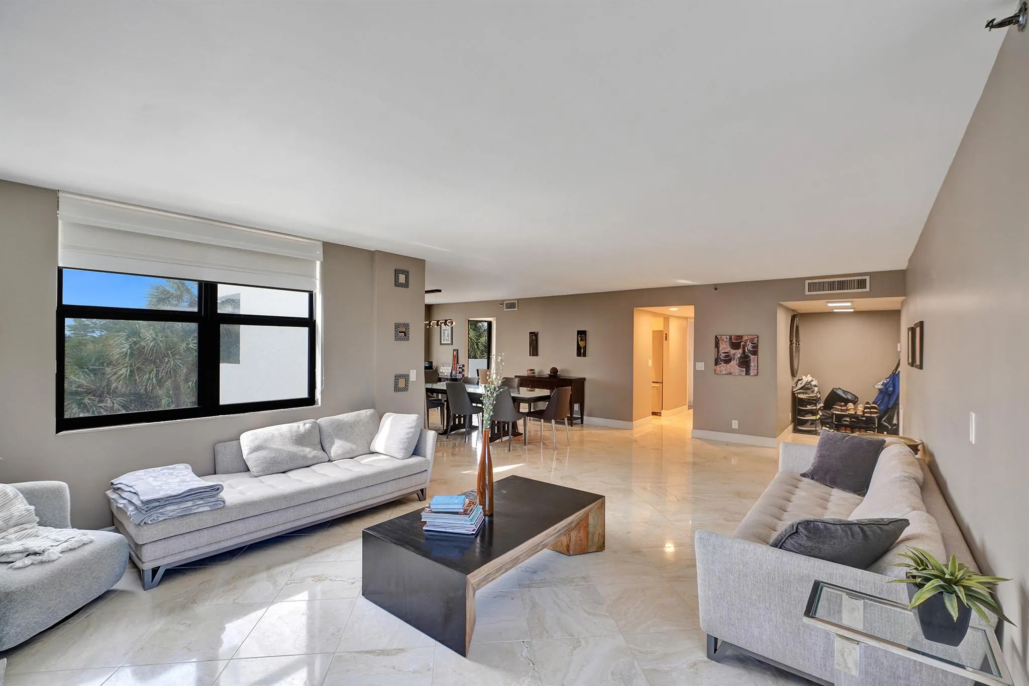 2001 N Ocean Boulevard, #305
