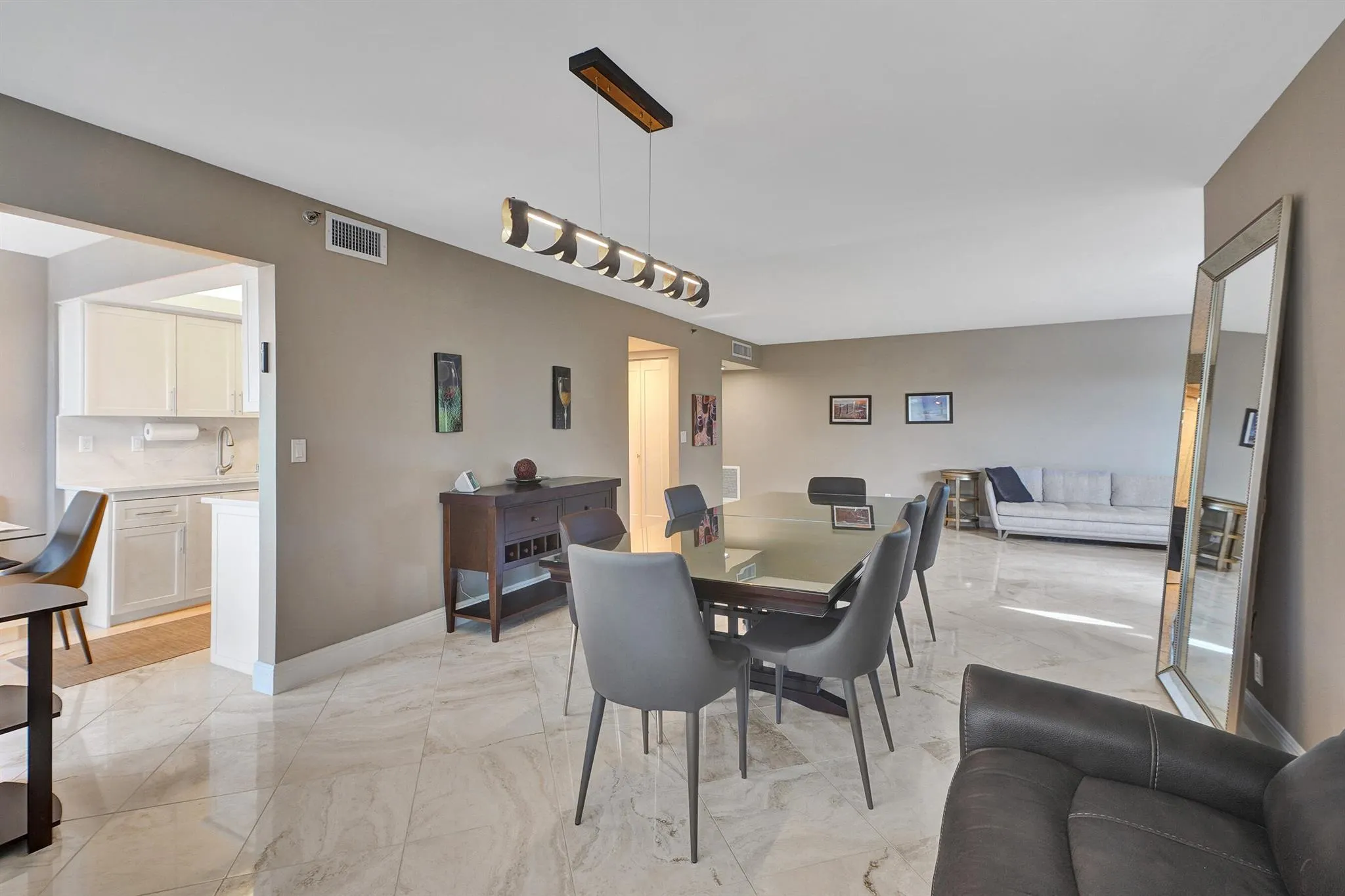 2001 N Ocean Boulevard, #305