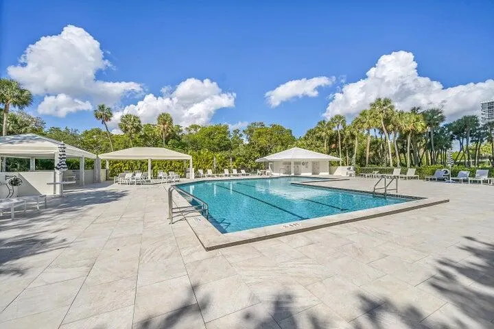 2001 N Ocean Boulevard, #305