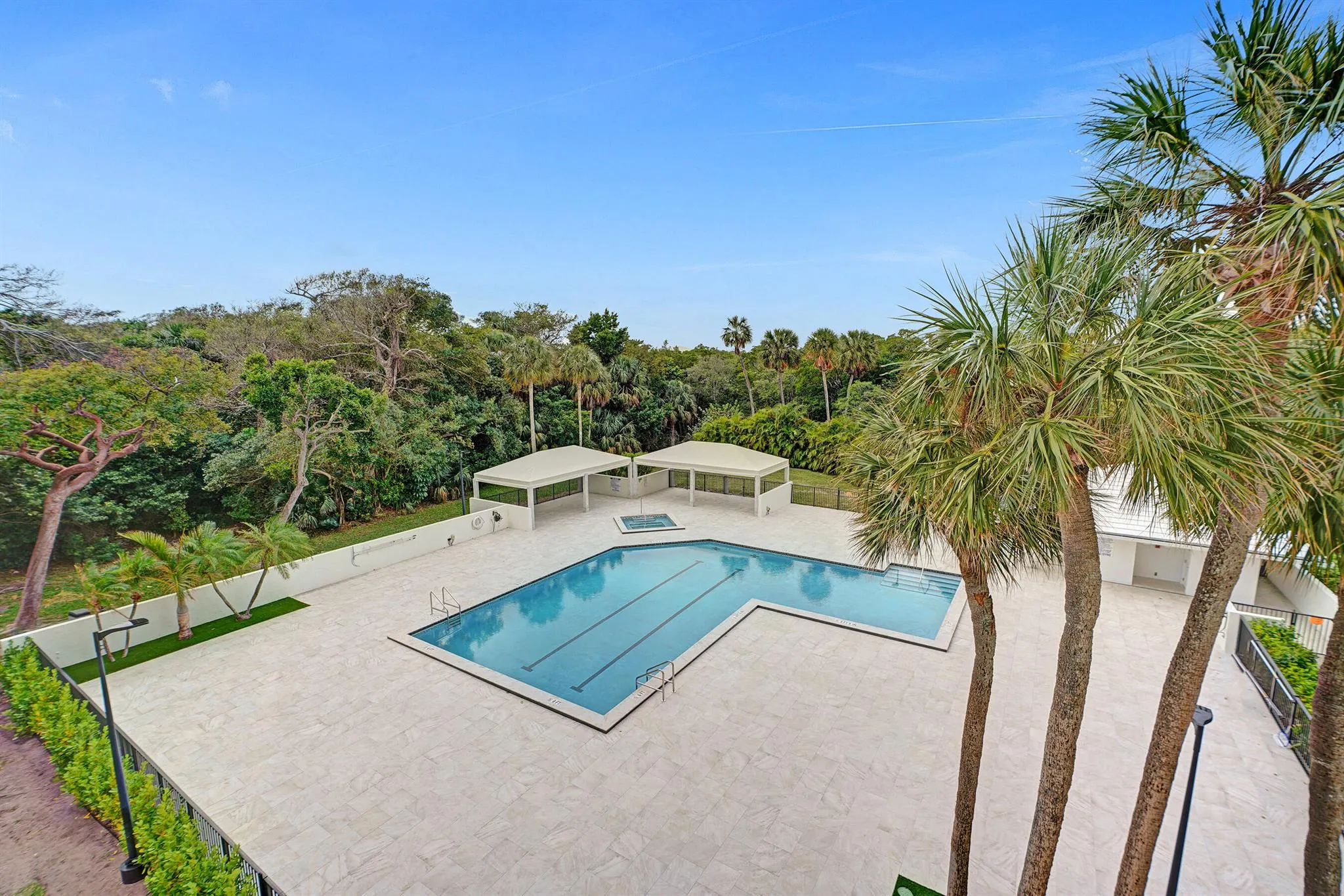 2001 N Ocean Boulevard, #305