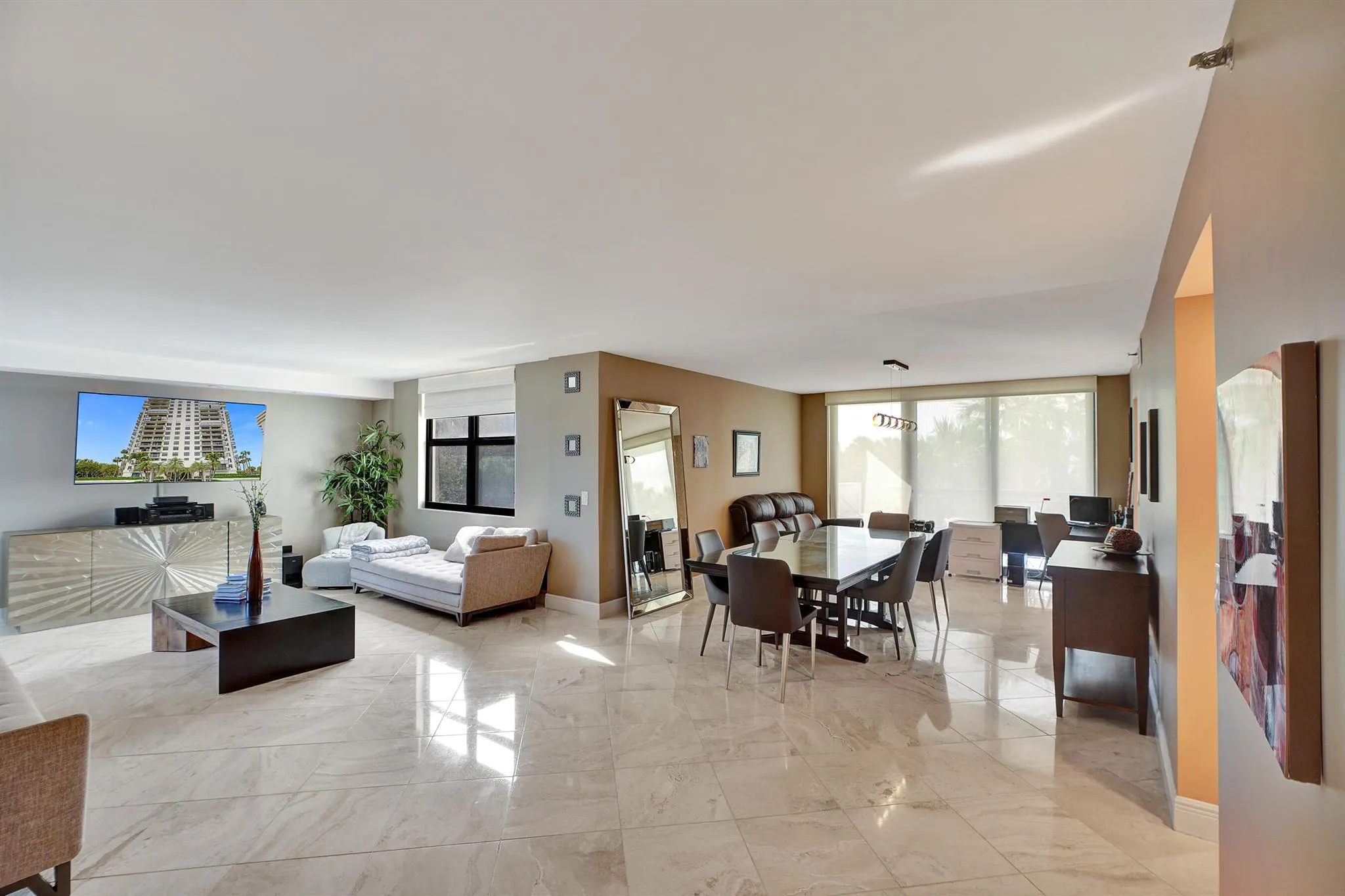 2001 N Ocean Boulevard, #305