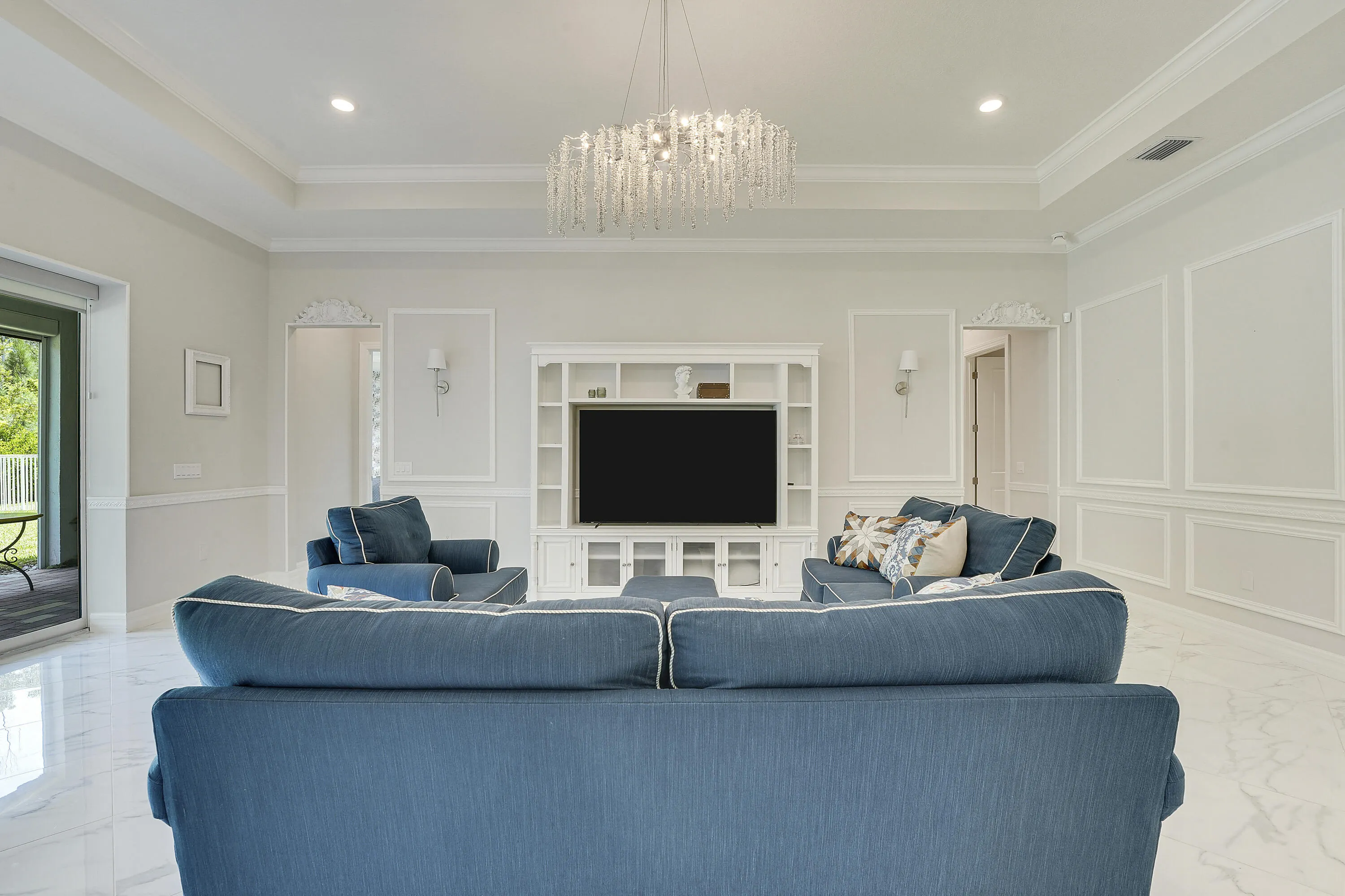 5320 Blue Reed Lane