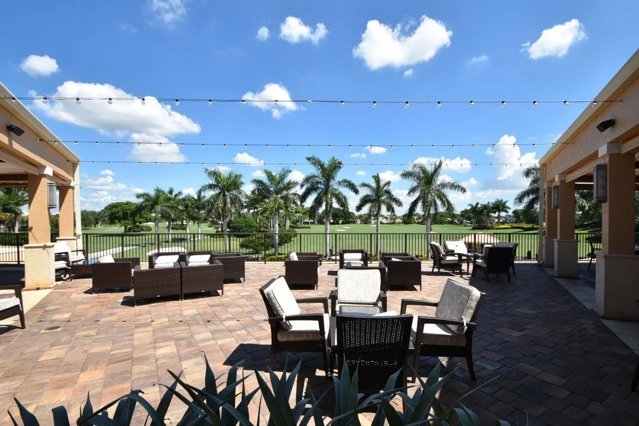 15307 Strathearn Drive, #11204