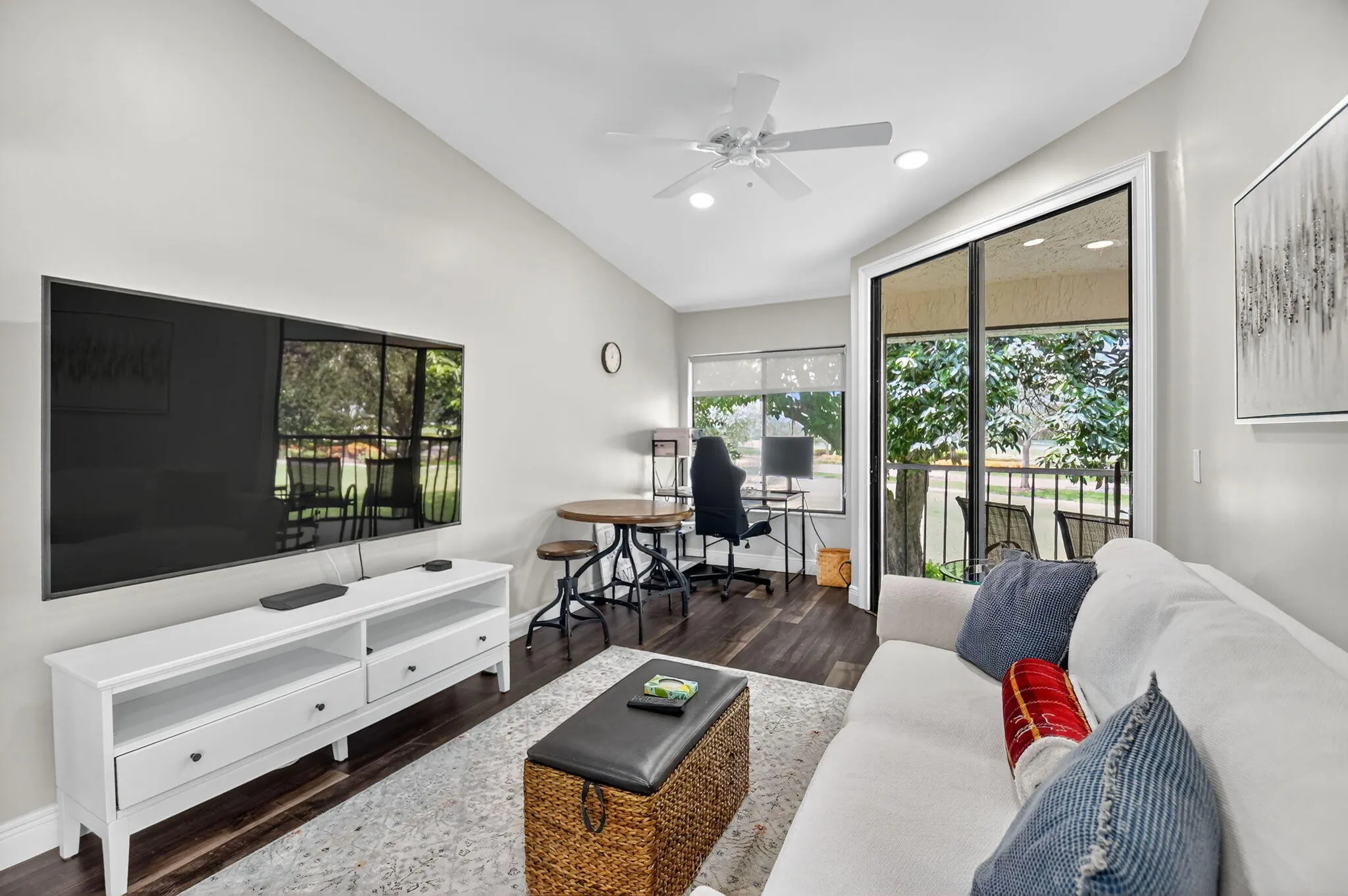 15307 Strathearn Drive, #11204