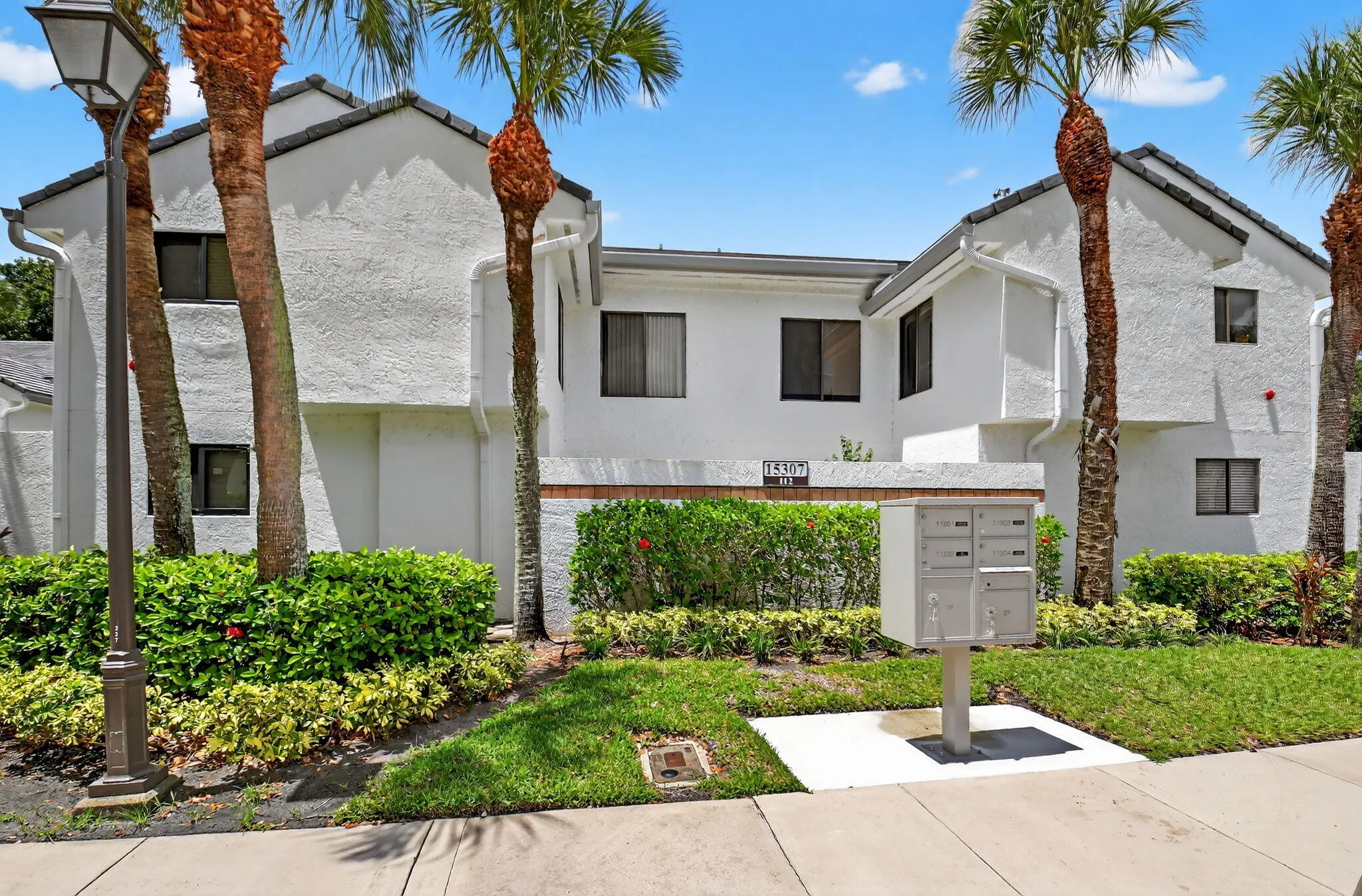 15307 Strathearn Drive, #11204