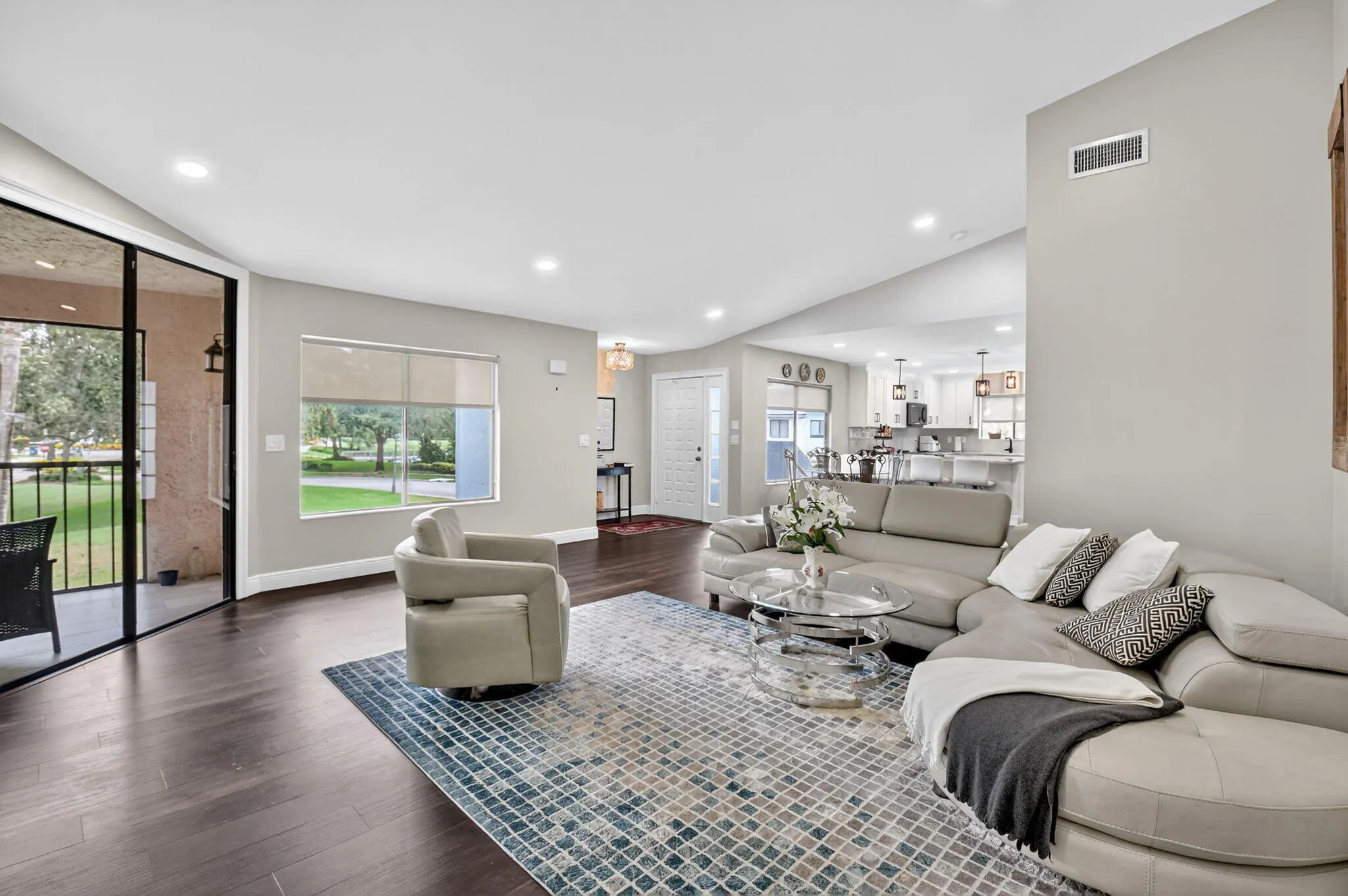 15307 Strathearn Drive, #11204