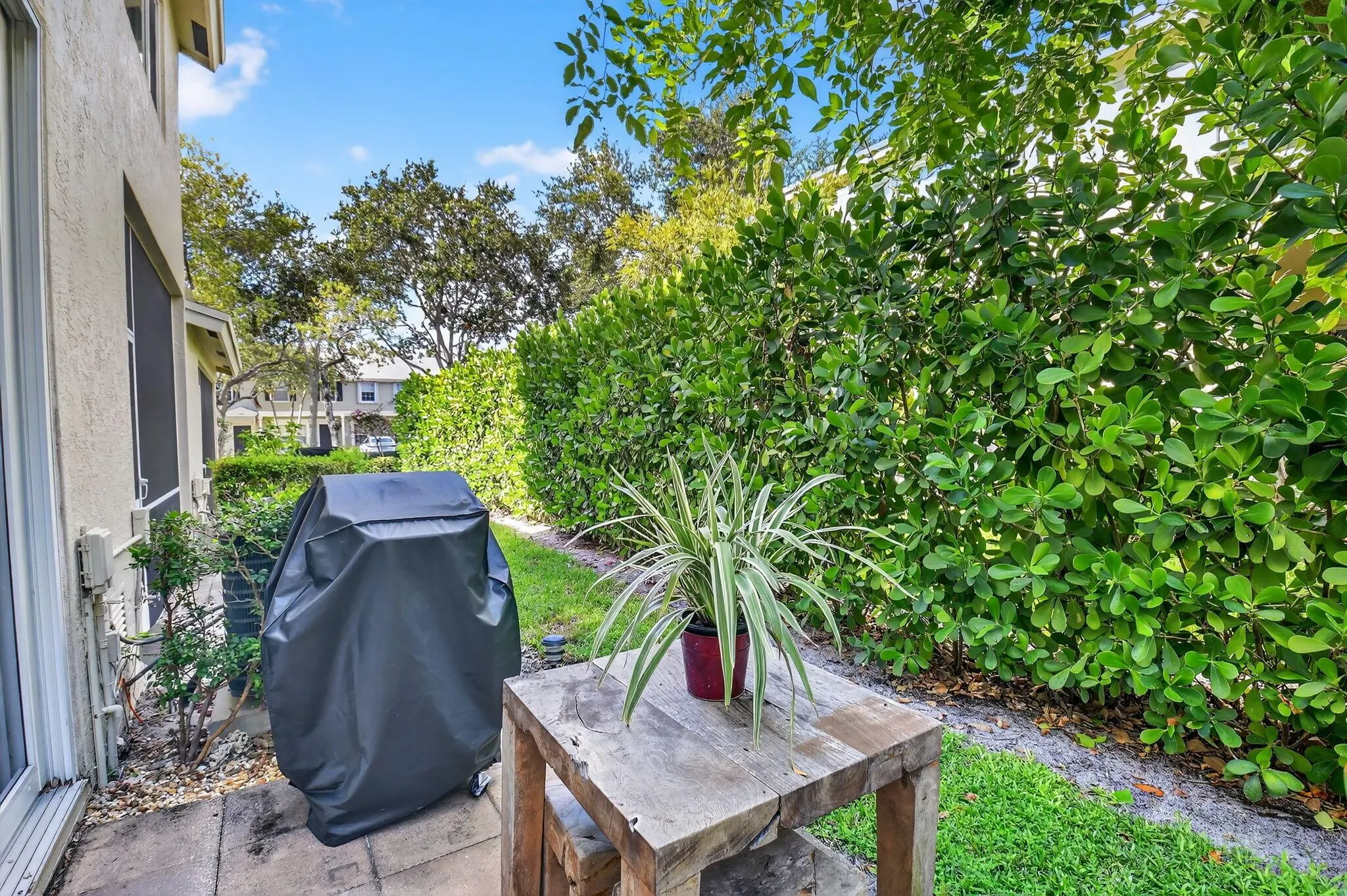 831 Kokomo Key Lane