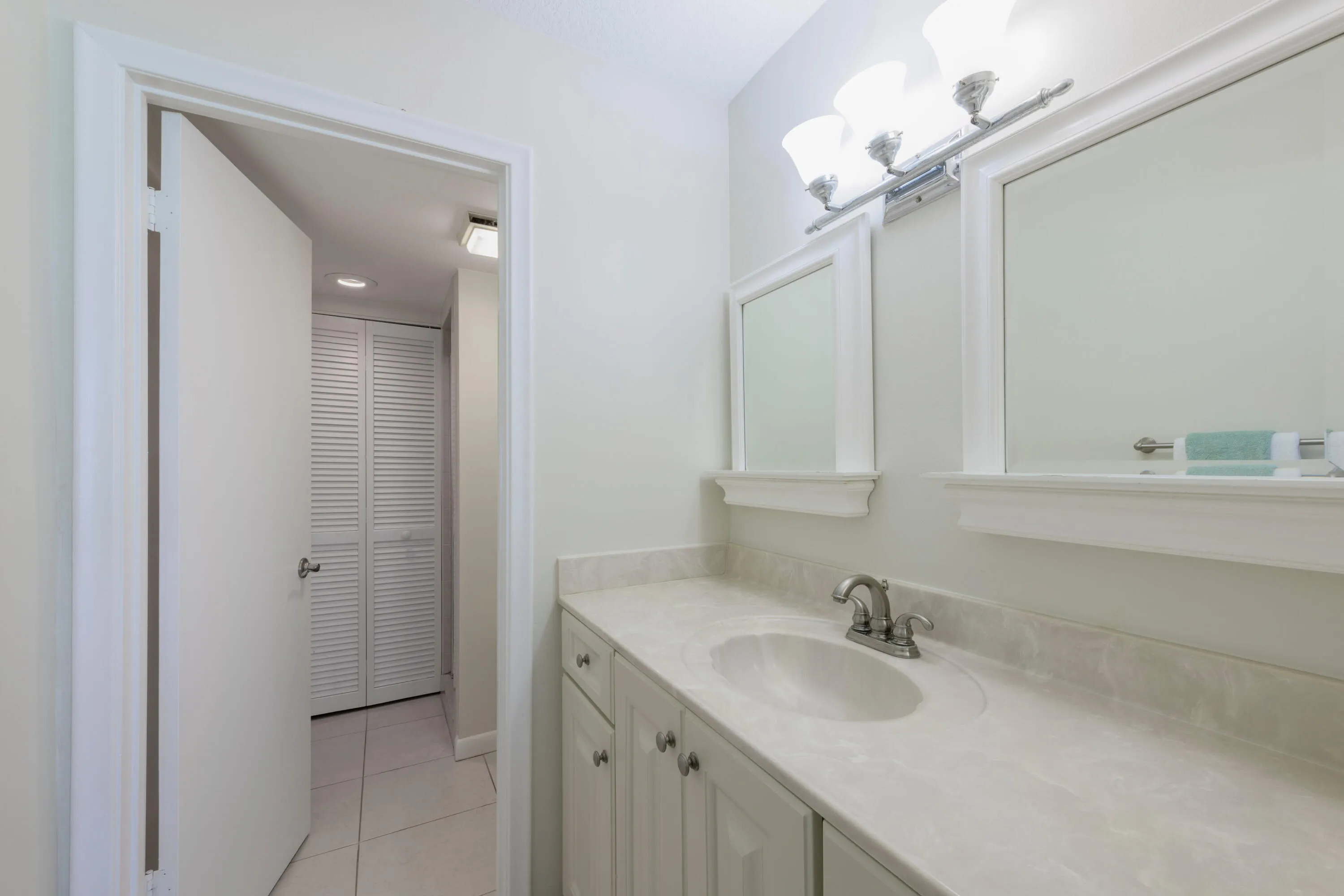 4250 N Highway A1a, #705