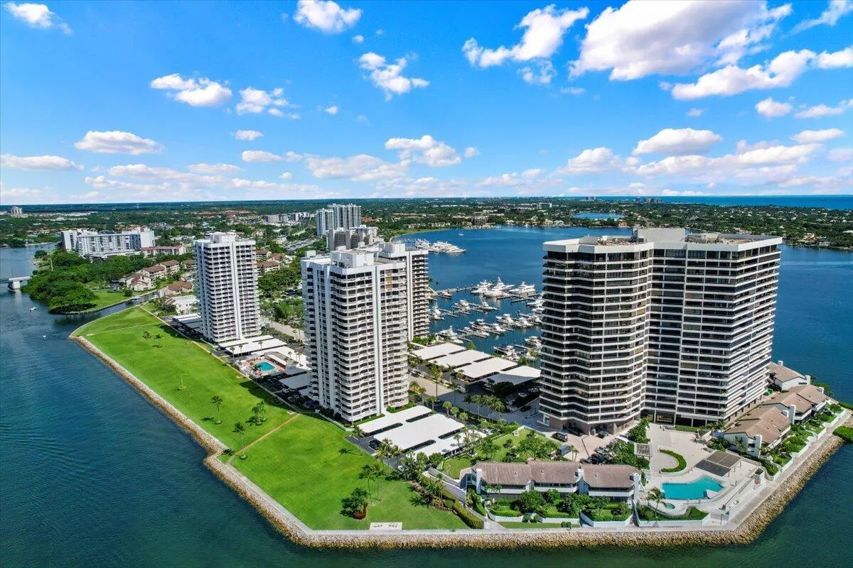 100 Lakeshore Drive, #1154
