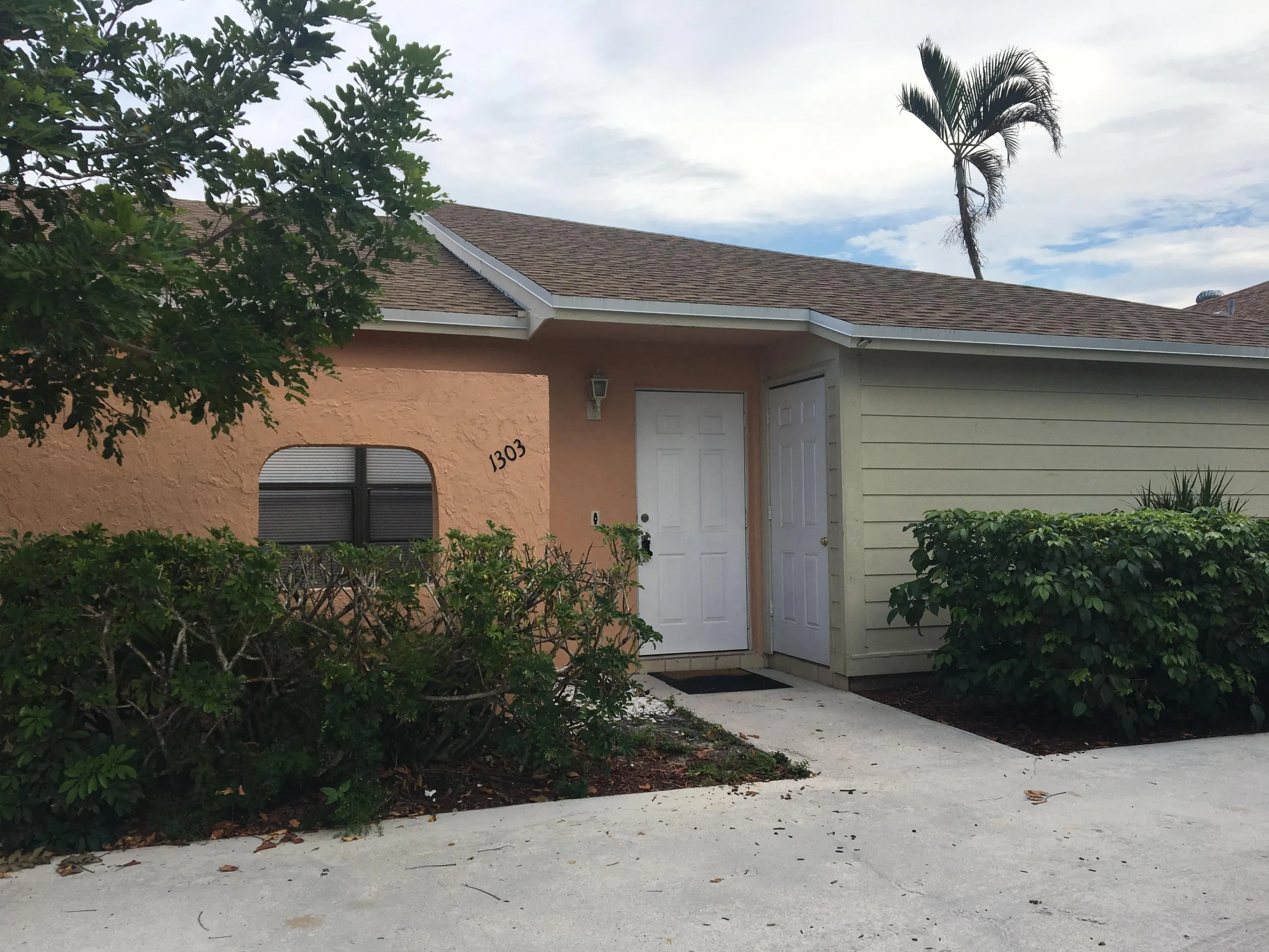 1305 Hempstead Street, #1303