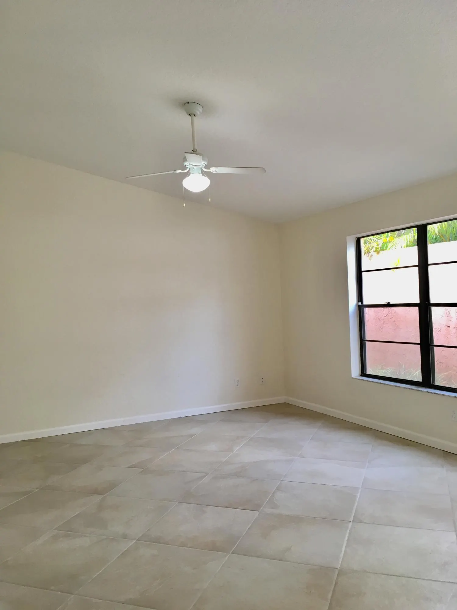1305 Hempstead Street, #1303