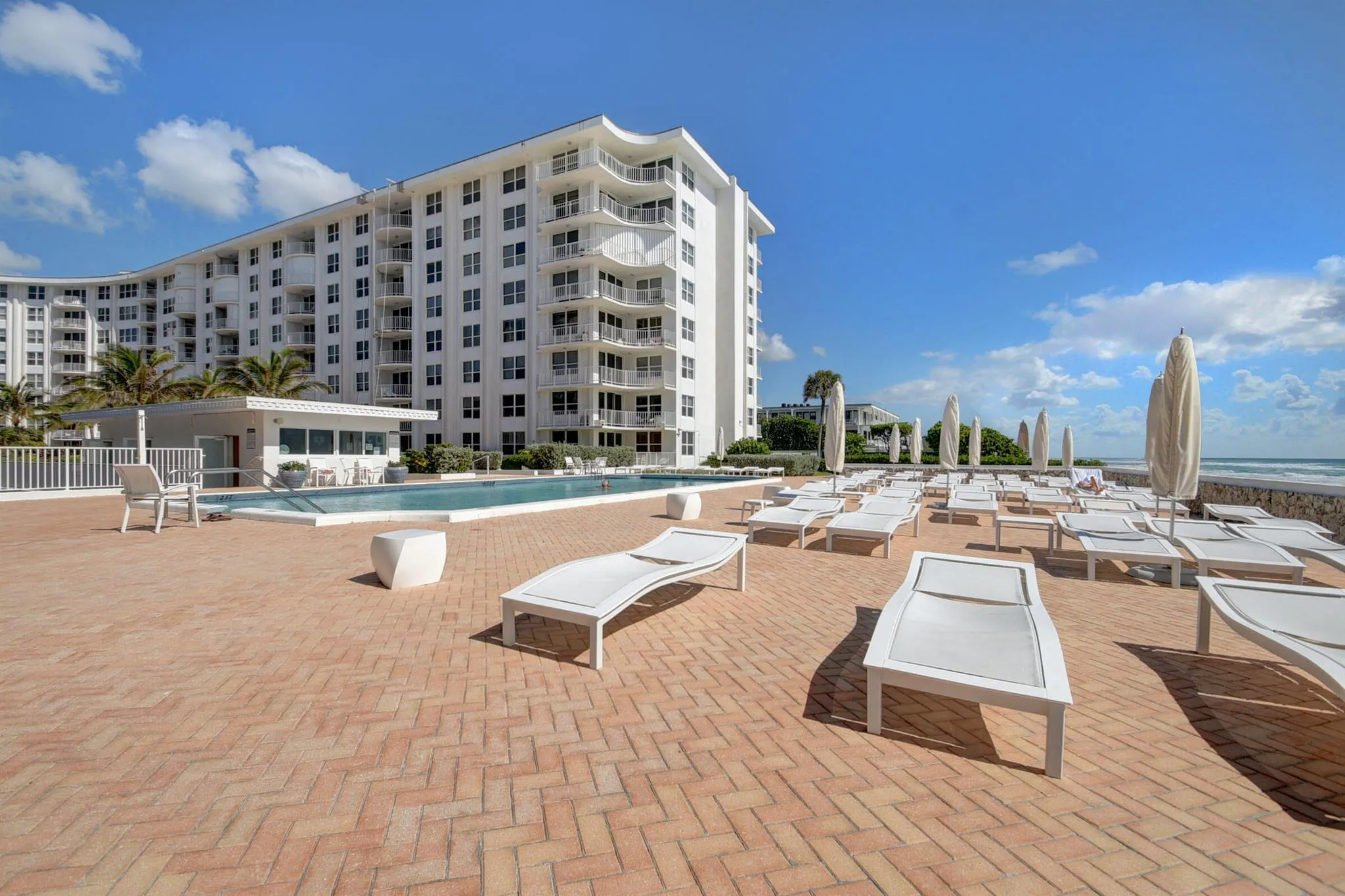 2295 S Ocean Boulevard, #804