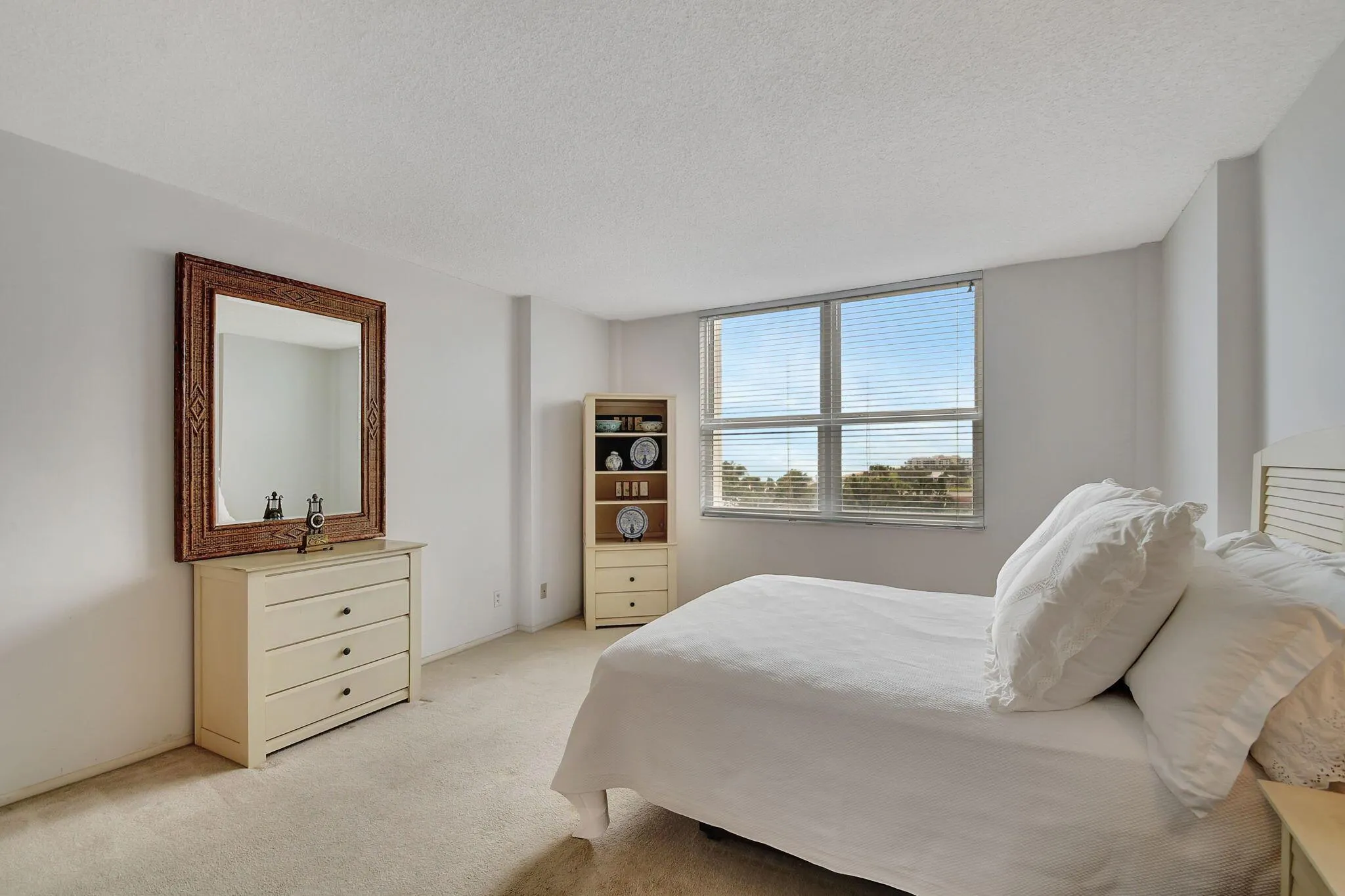 2295 S Ocean Boulevard, #804