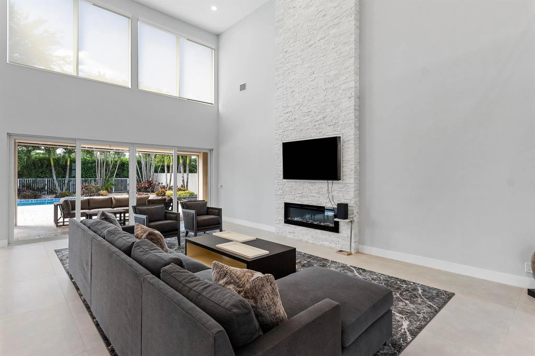 17371 Bridleway Trail