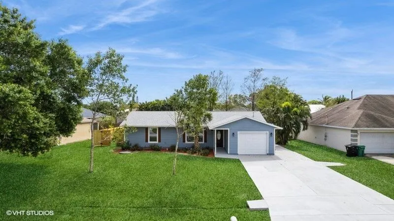 549 NW Salina Ter Terrace