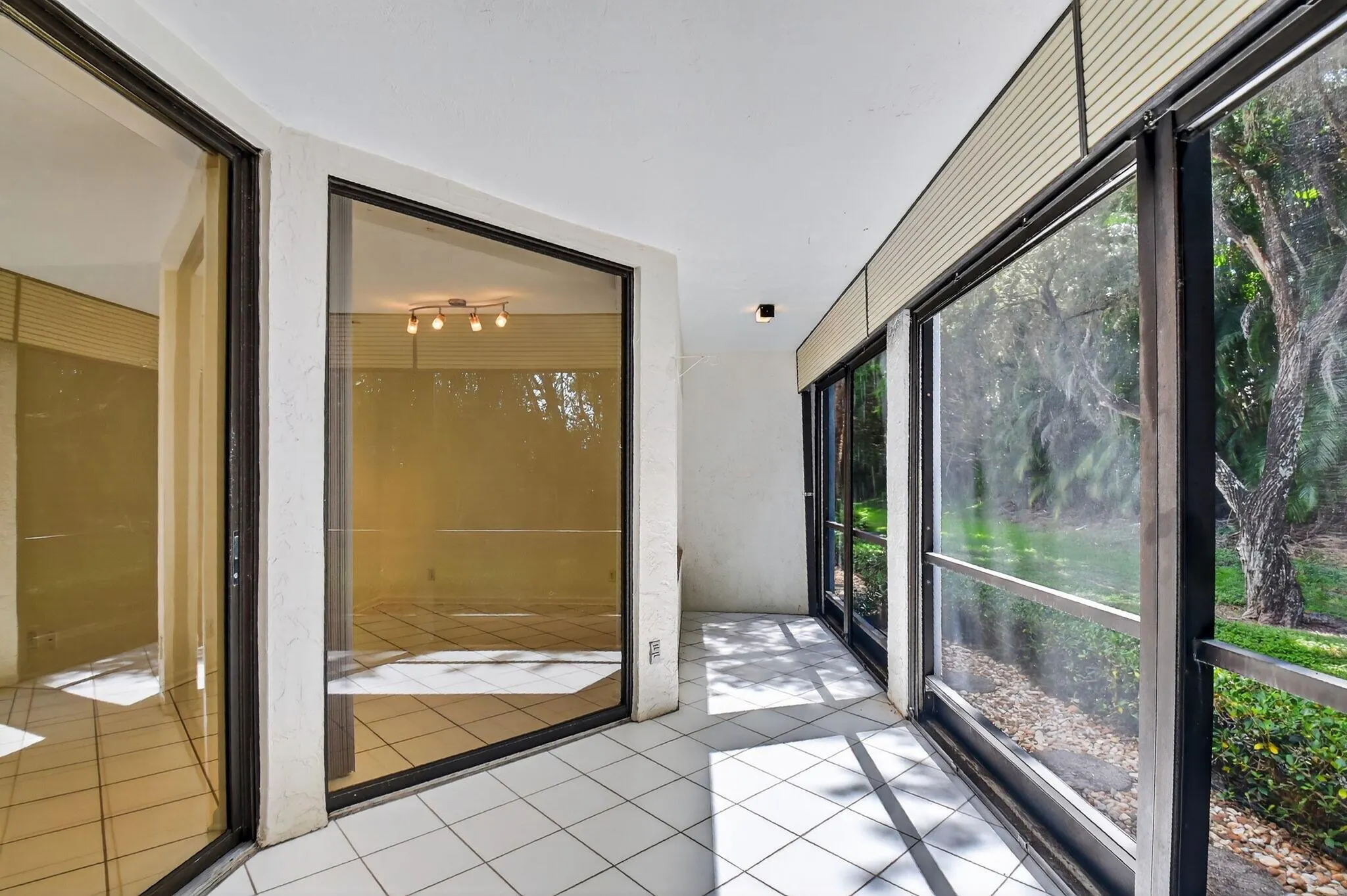 5382 Venetia Court, #D