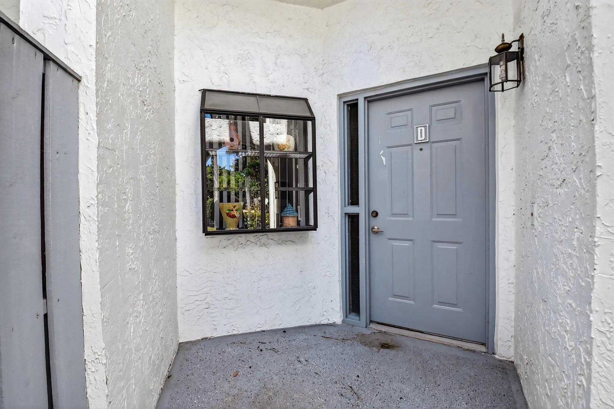 5382 Venetia Court, #D