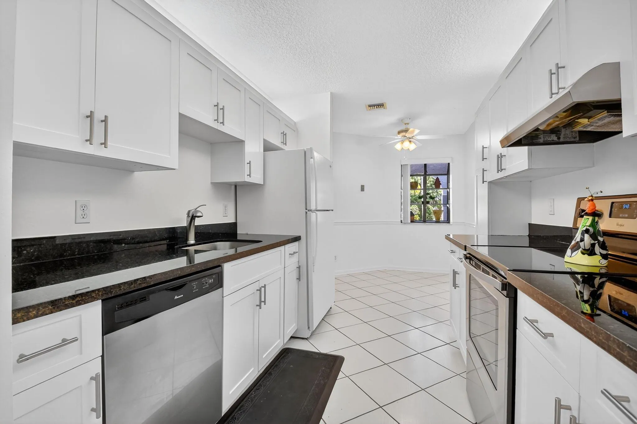 5382 Venetia Court, #D