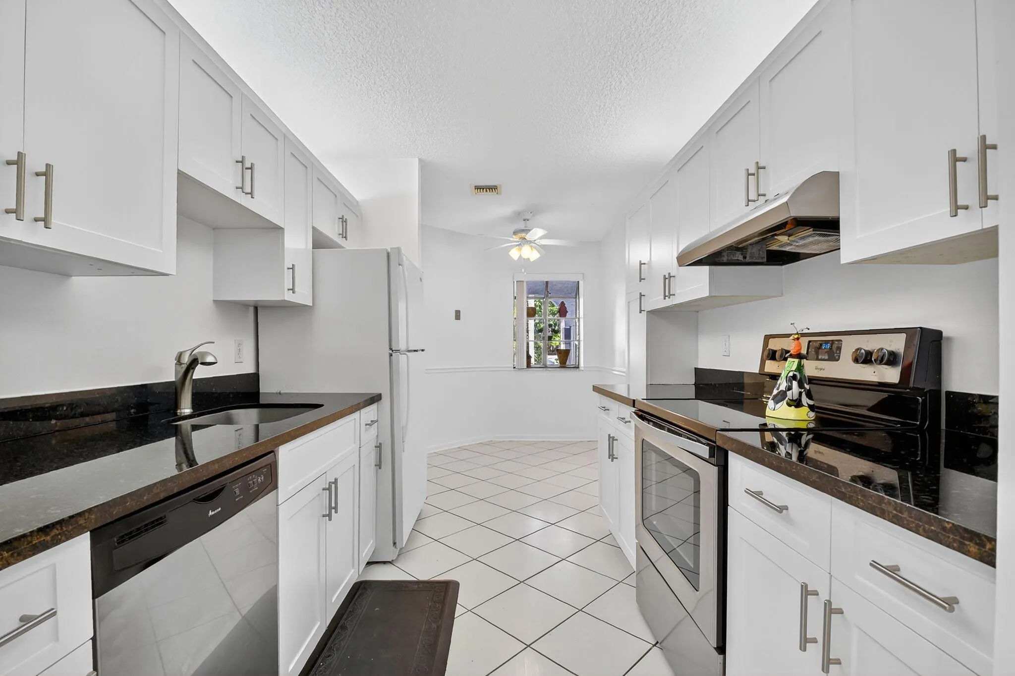 5382 Venetia Court, #D