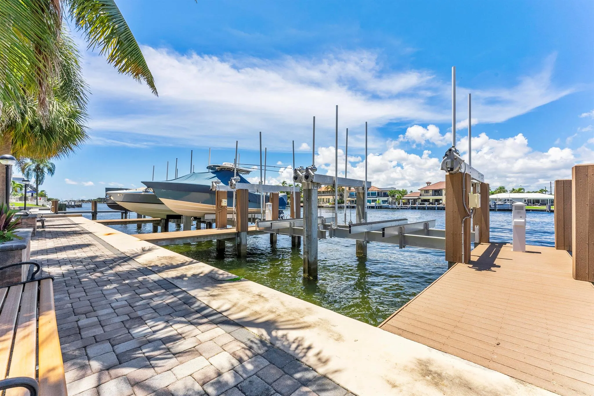 1203 Hillsboro Mile, #5b