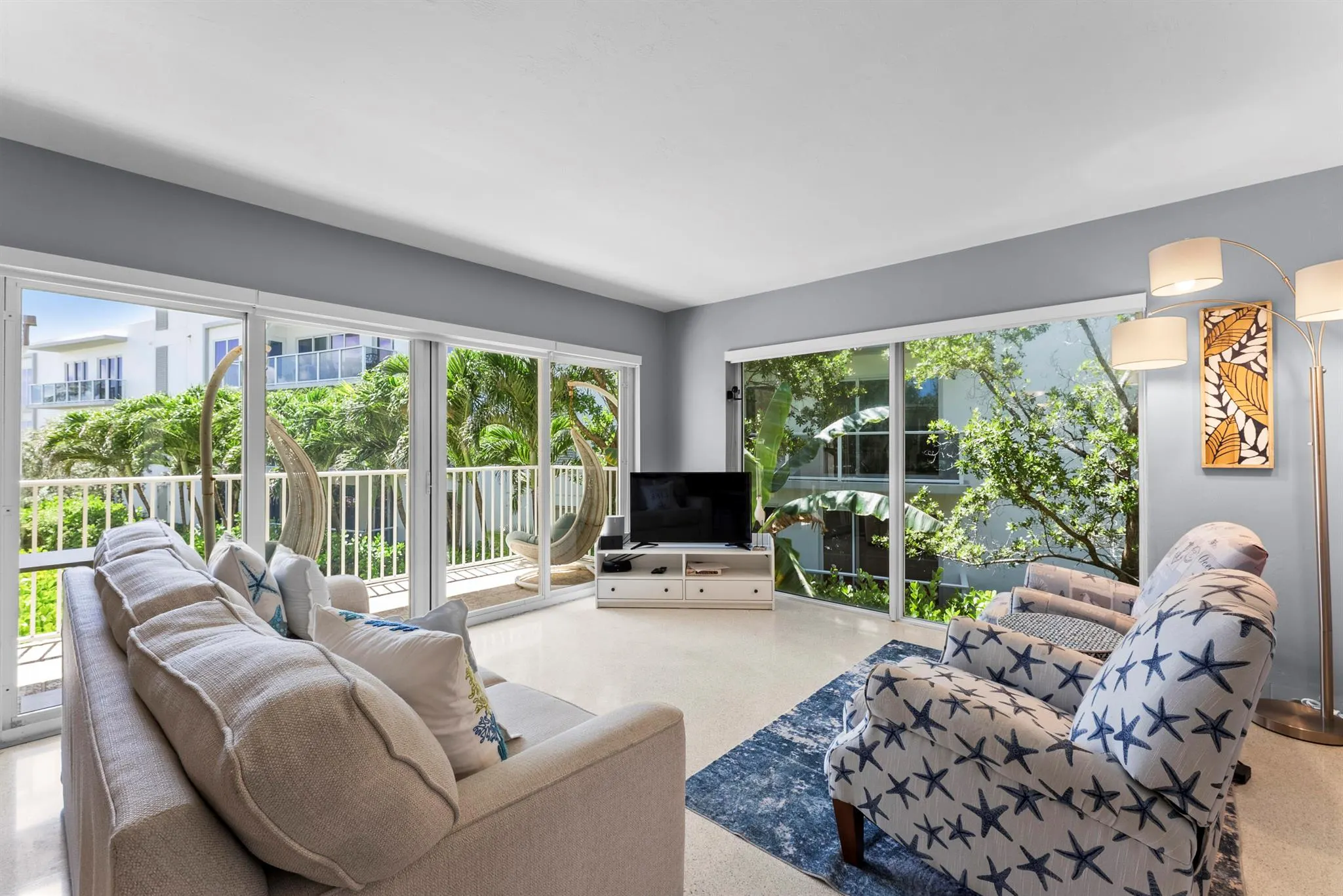 1203 Hillsboro Mile, #5b