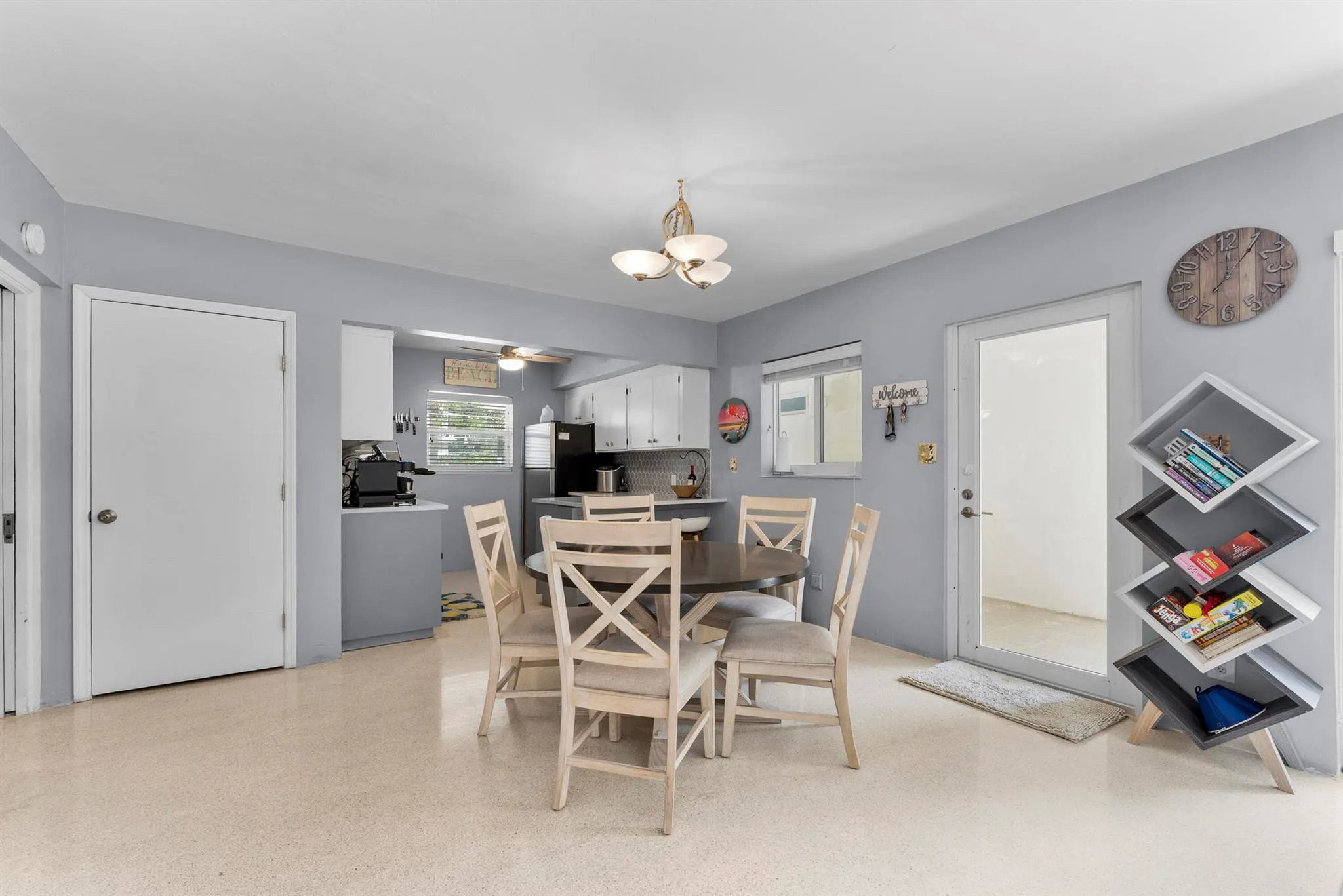 1203 Hillsboro Mile, #5b
