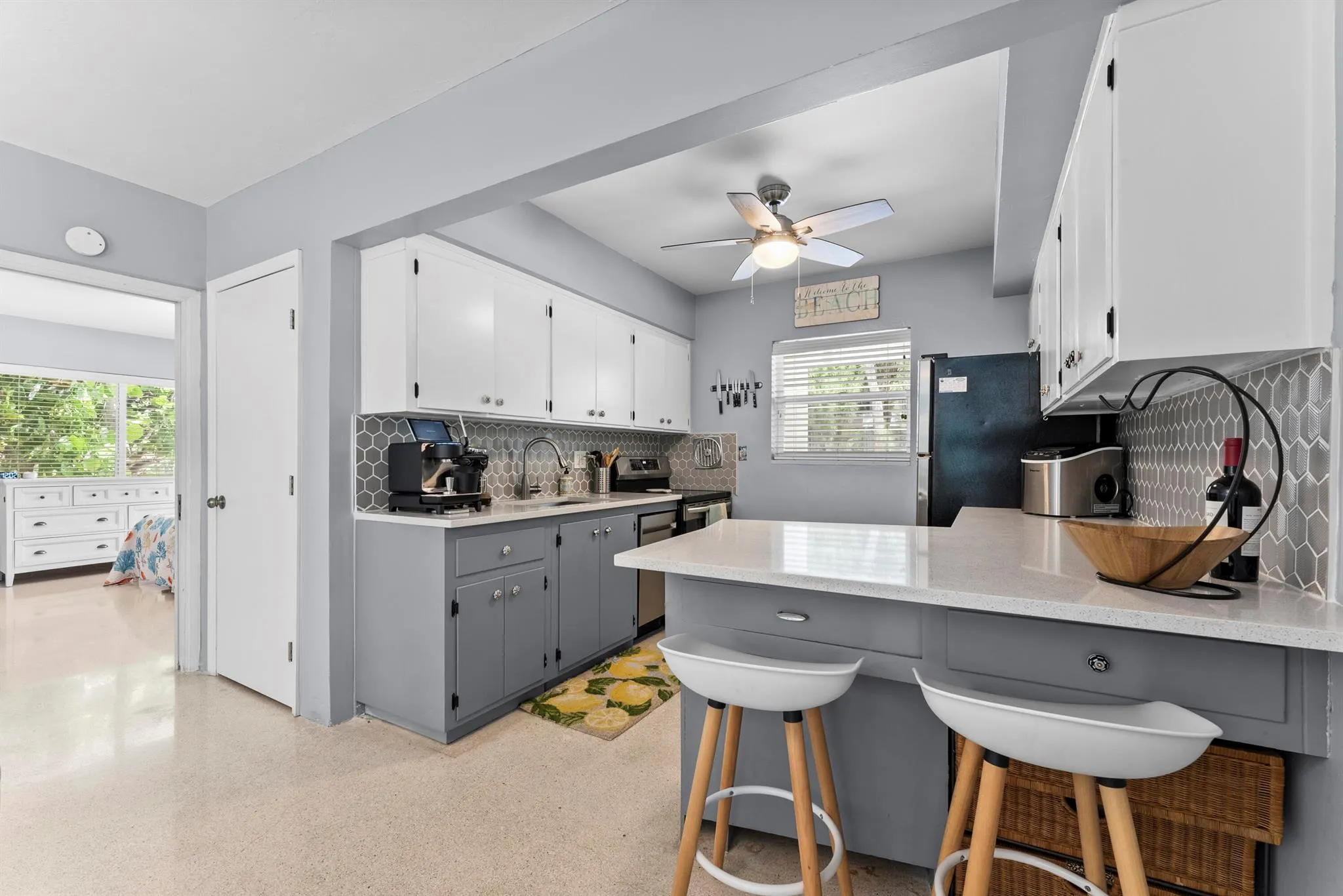 1203 Hillsboro Mile, #5b