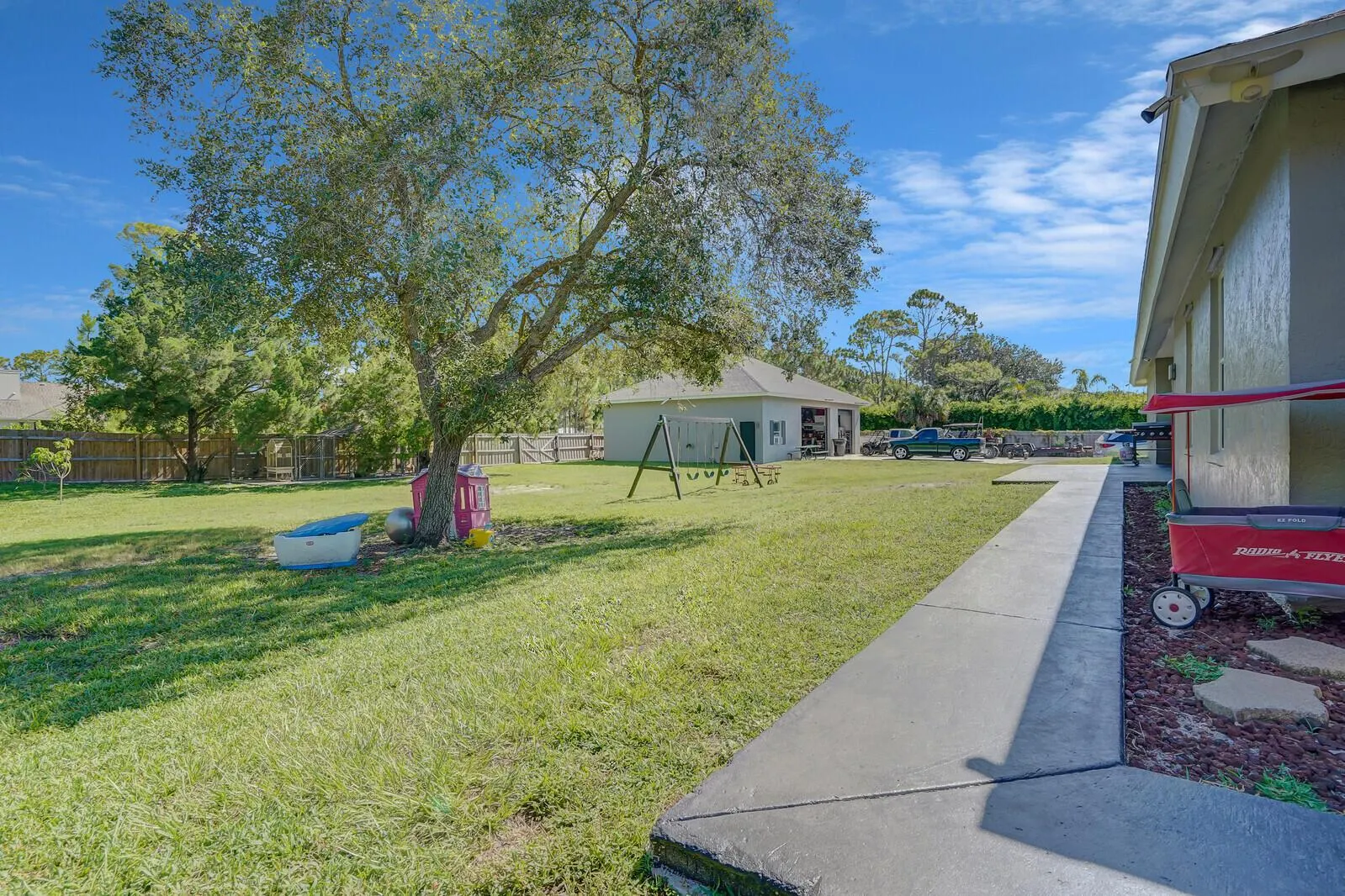 17271 82nd Road N