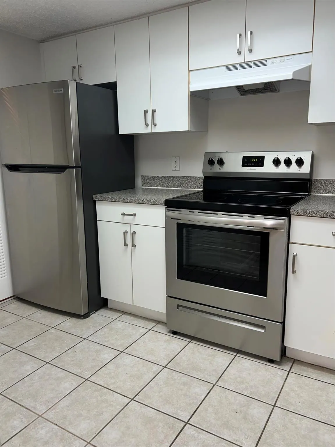 5001 Wiles Road, #204