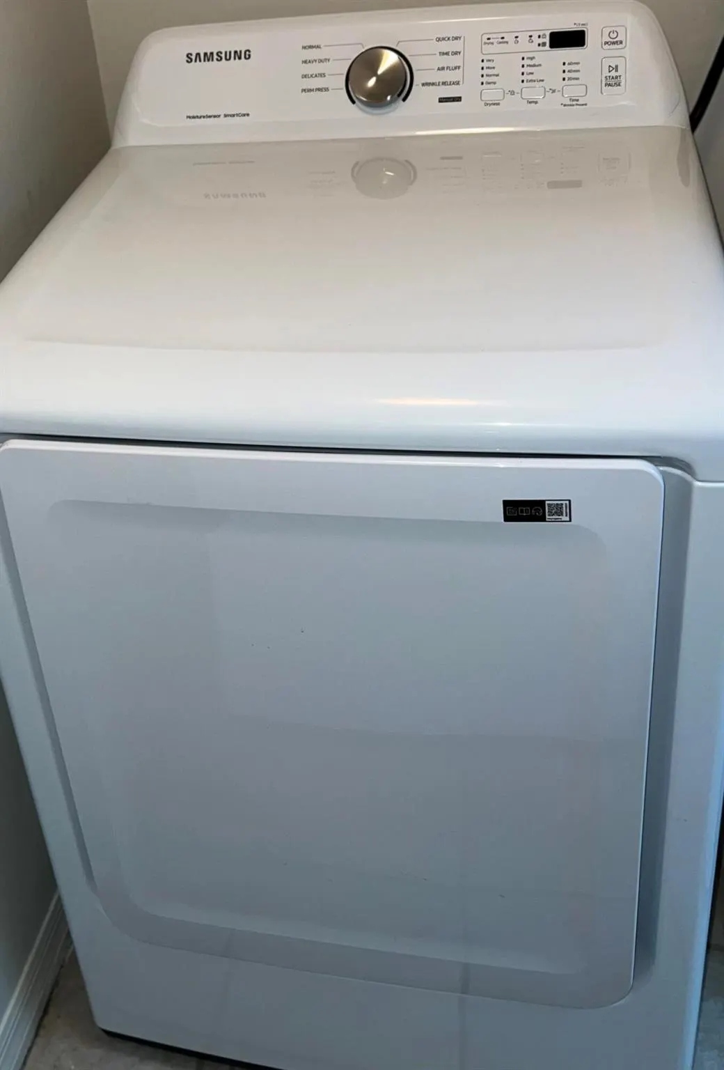 5001 Wiles Road, #204