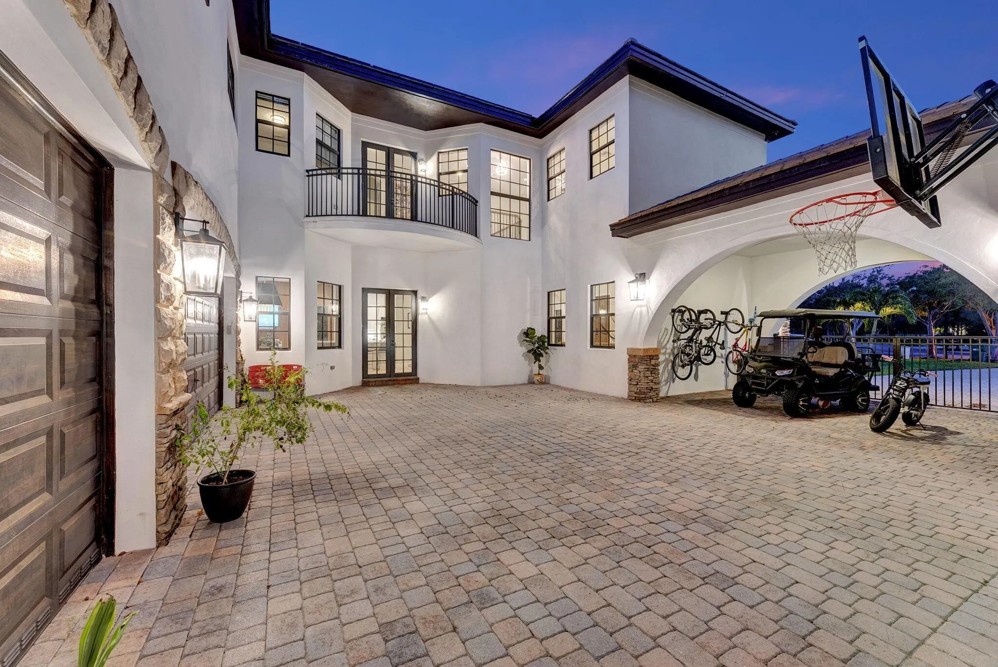 10241 Majestic Trail